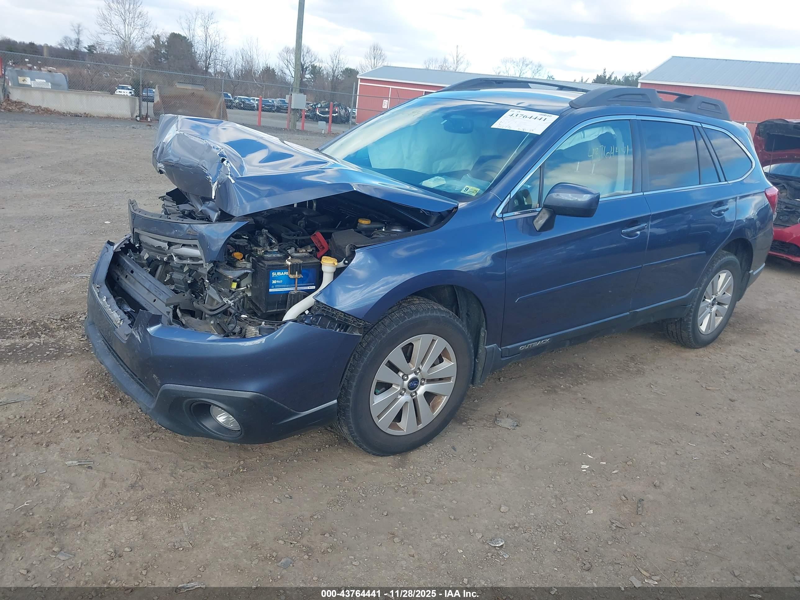 SUBARU OUTBACK image 2