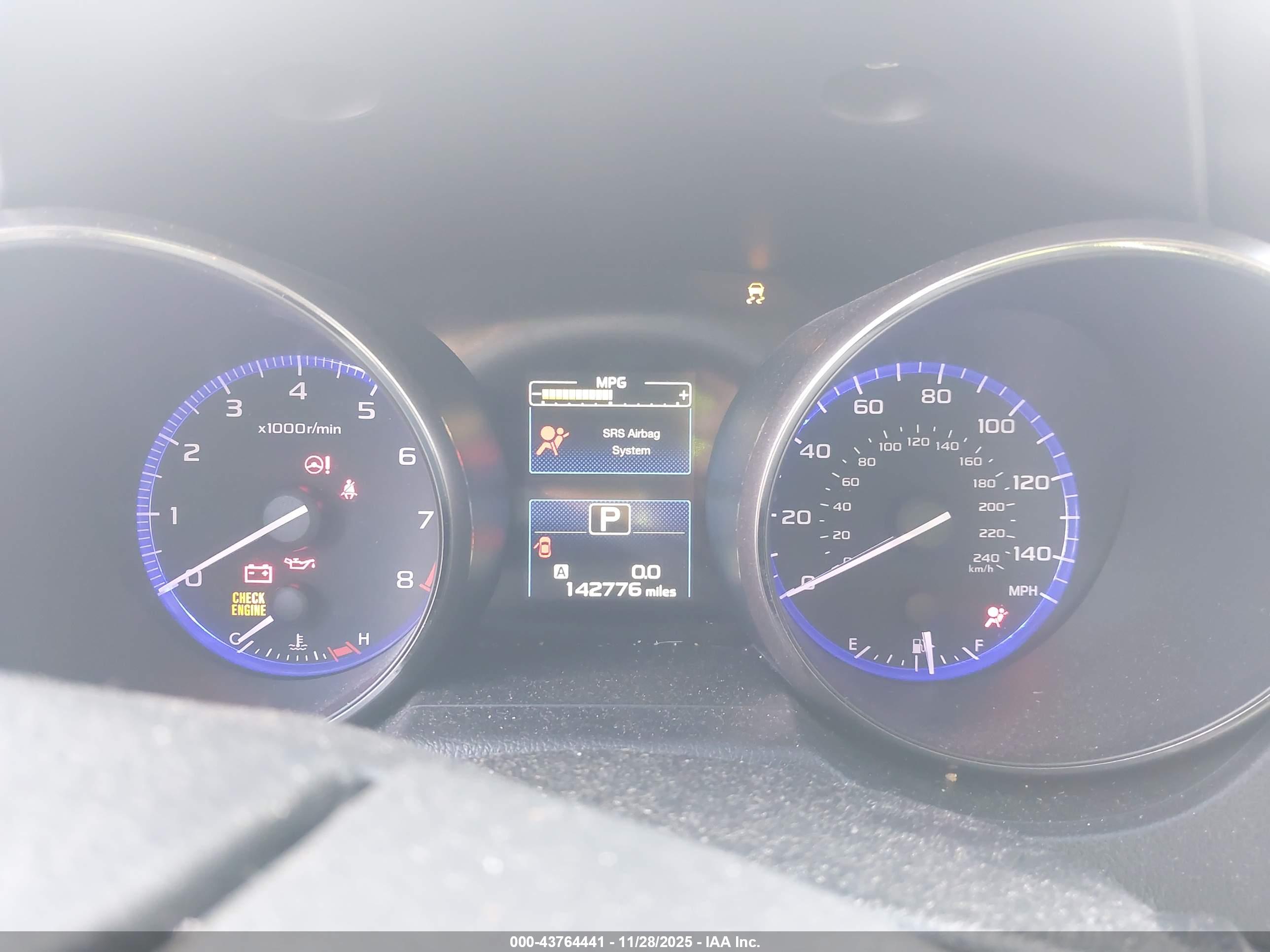 SUBARU OUTBACK image 7
