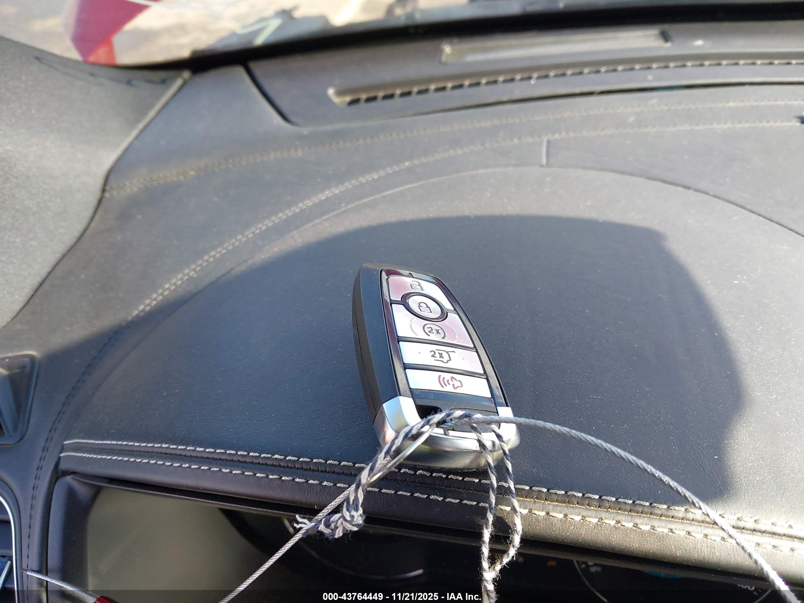 FORD EXPLORER image 11