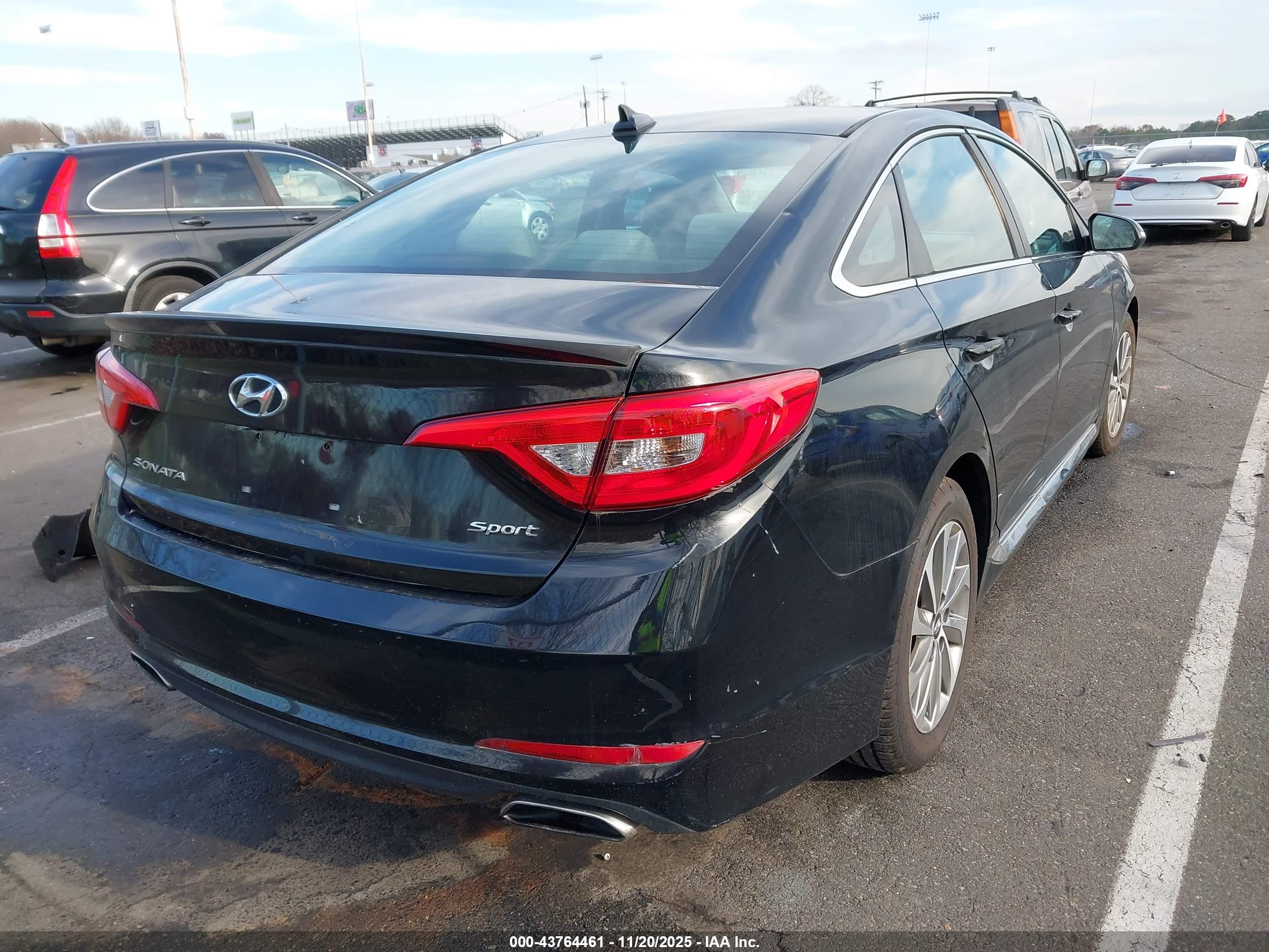 HYUNDAI SONATA image 4