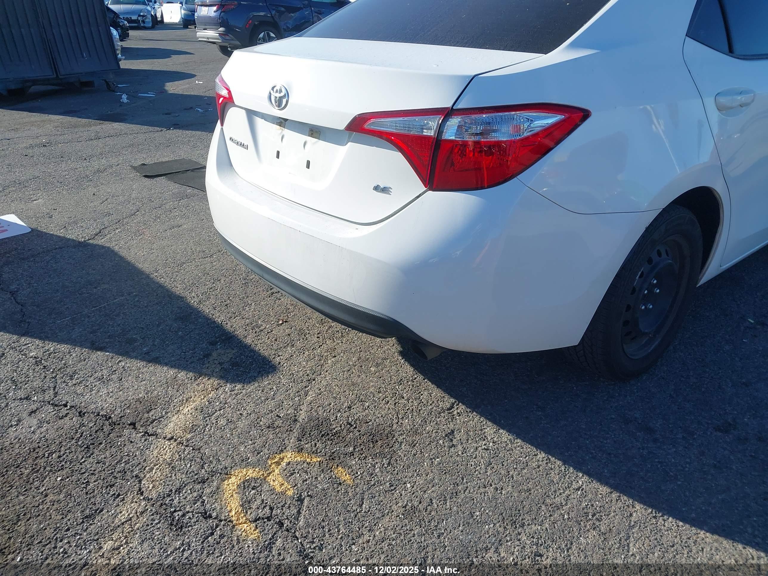 TOYOTA COROLLA image 4