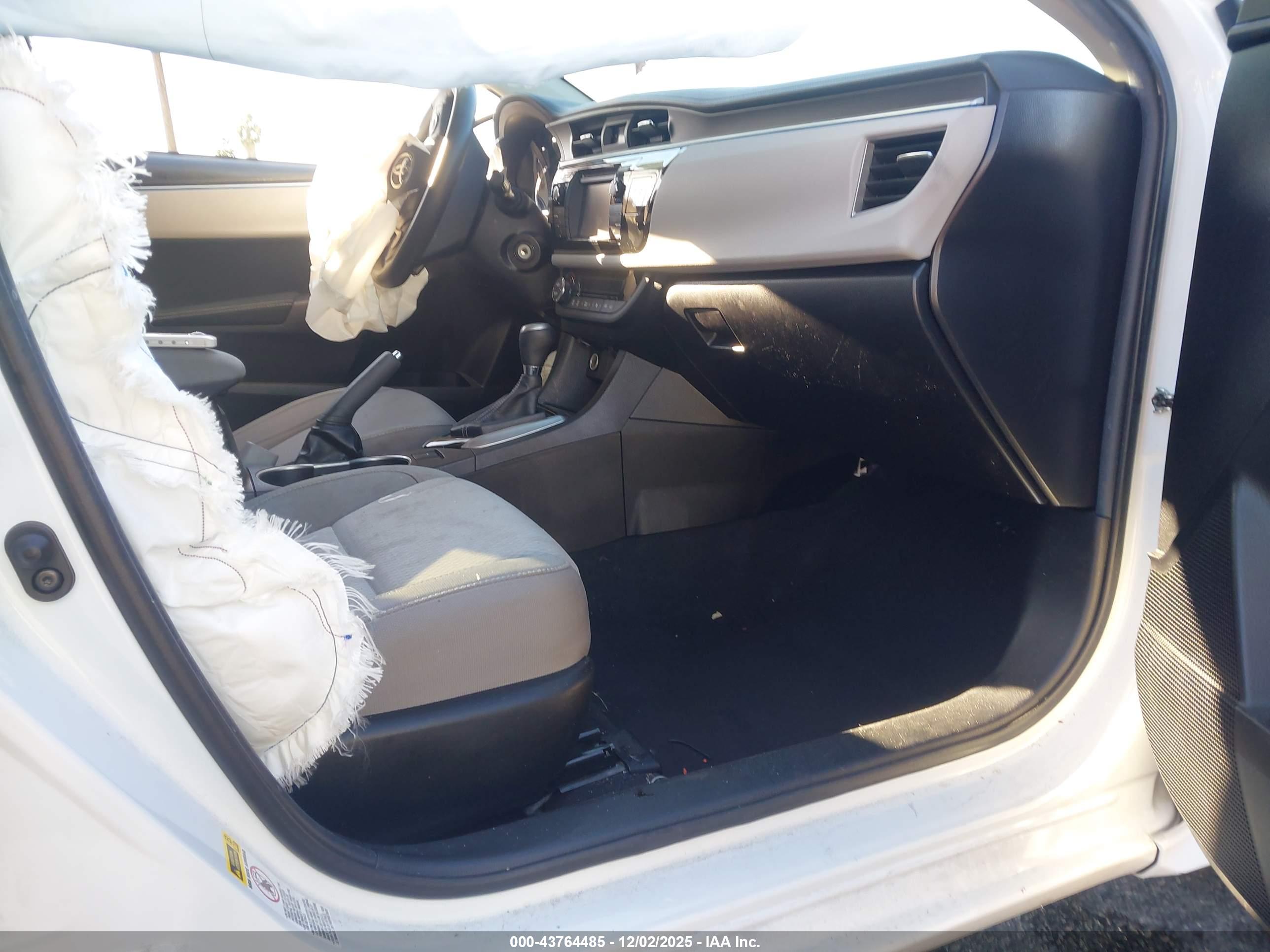 TOYOTA COROLLA image 5