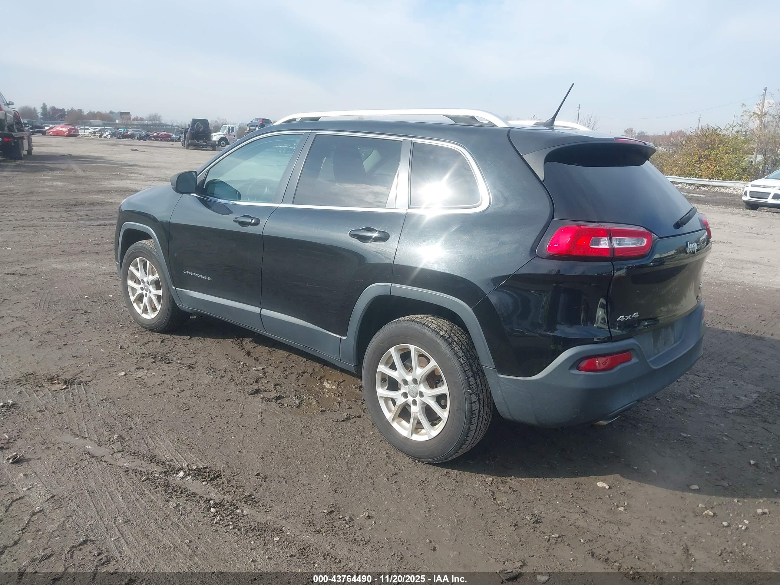 JEEP CHEROKEE image 3