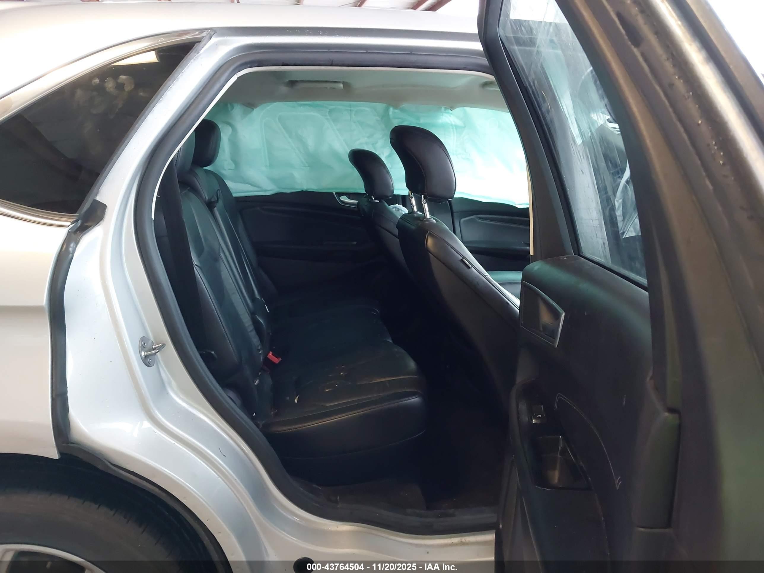 FORD EDGE image 8