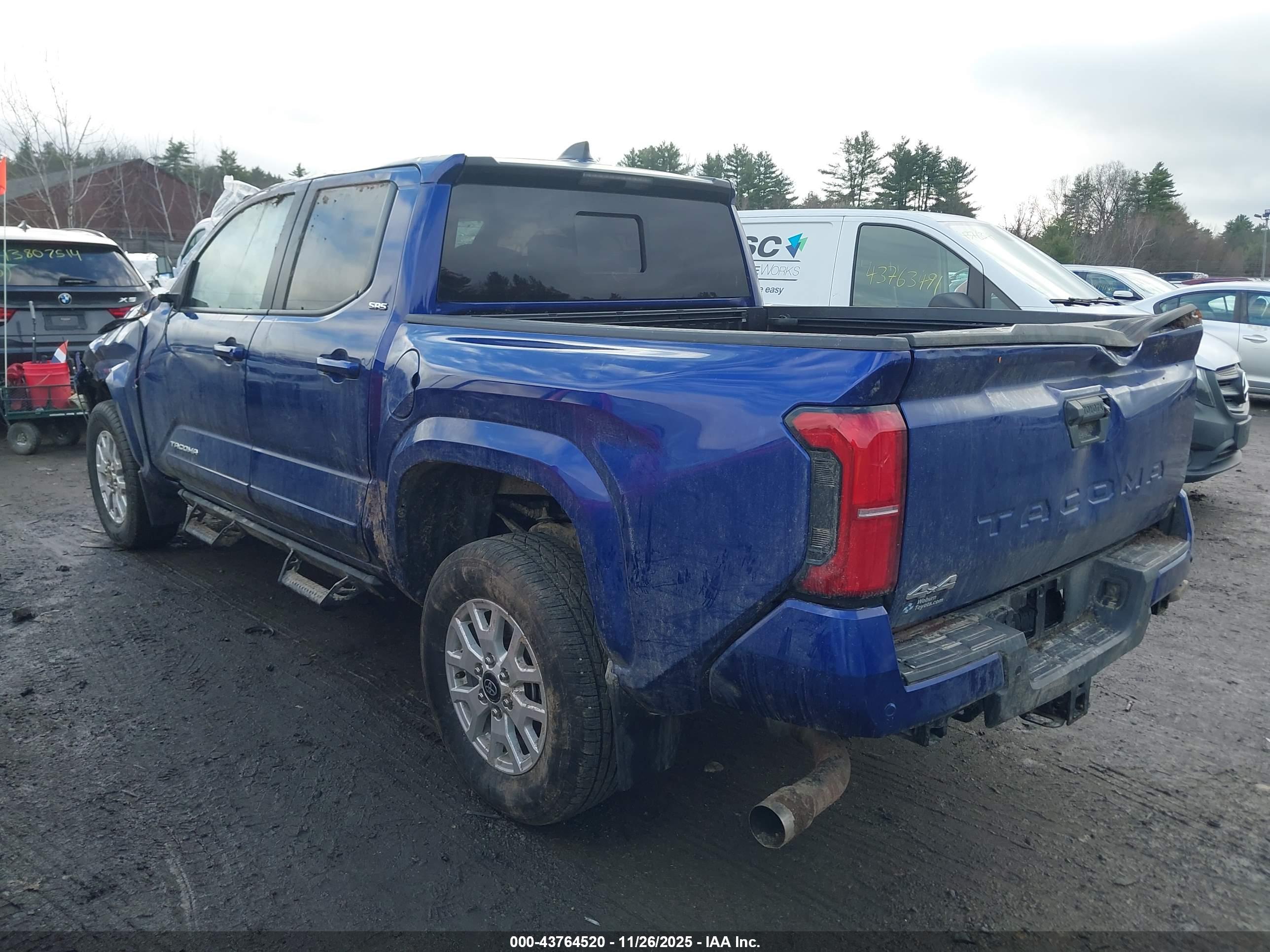 TOYOTA TACOMA image 3