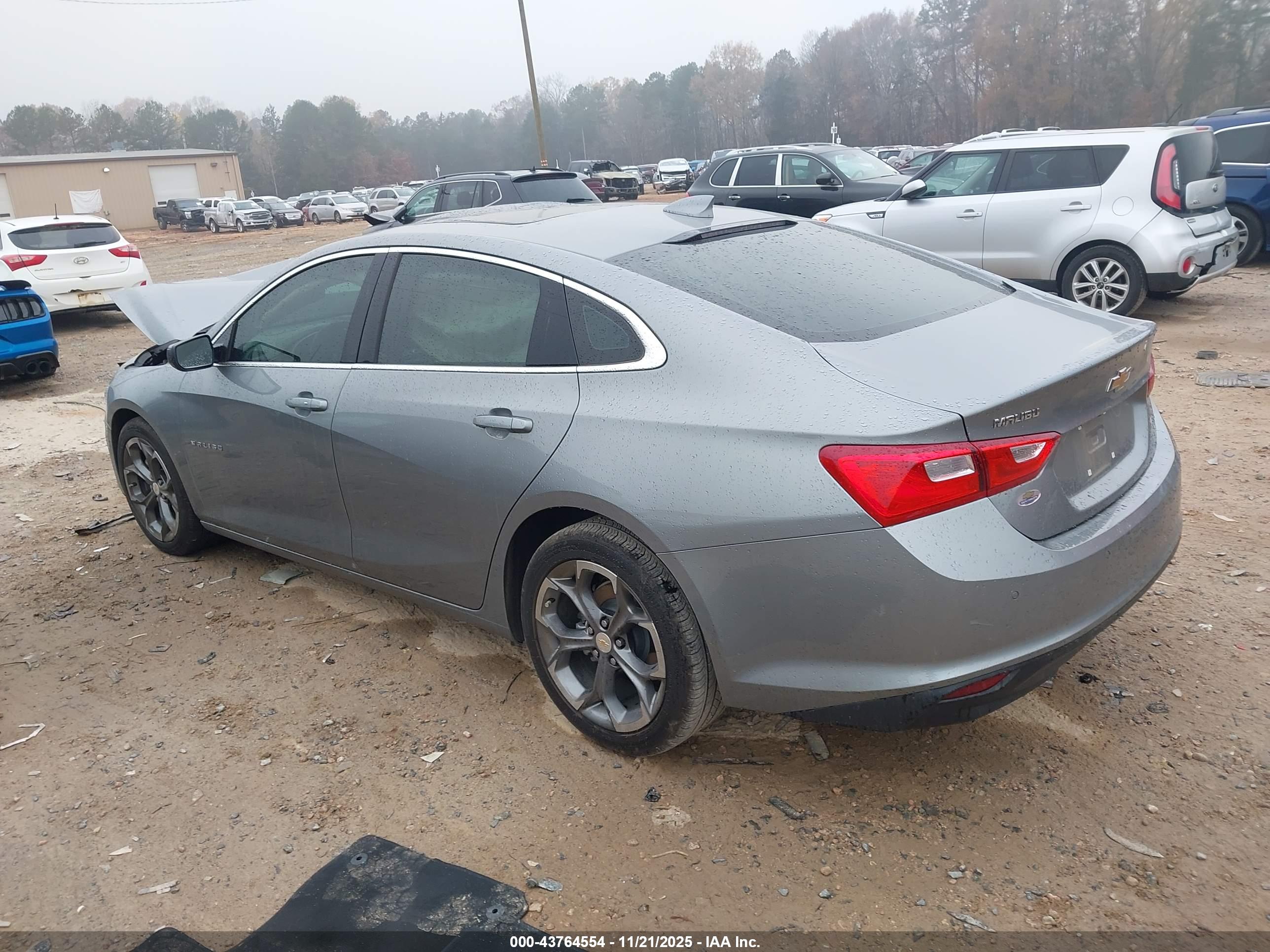 CHEVROLET MALIBU image 3