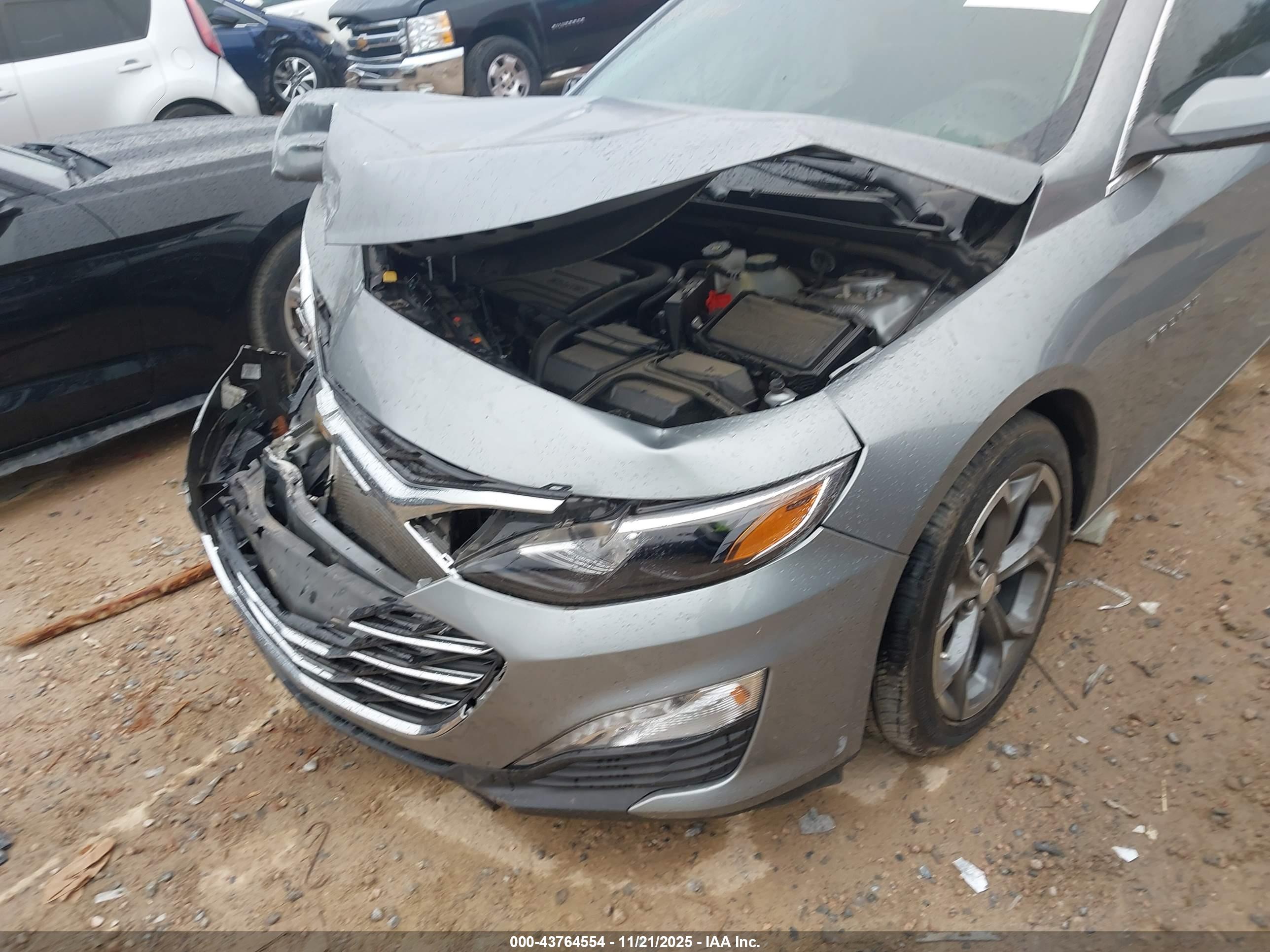 CHEVROLET MALIBU image 6