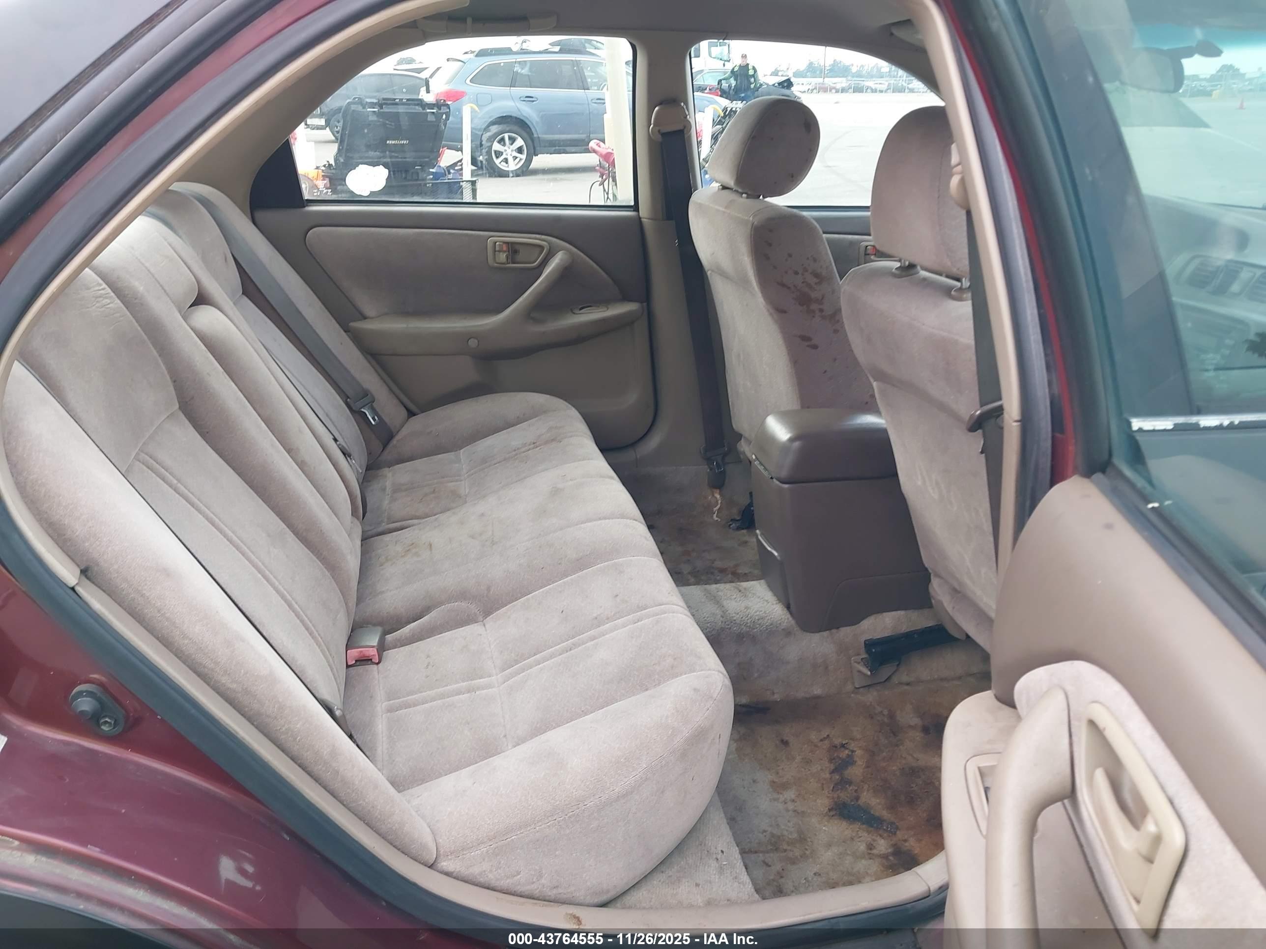 TOYOTA CAMRY image 8
