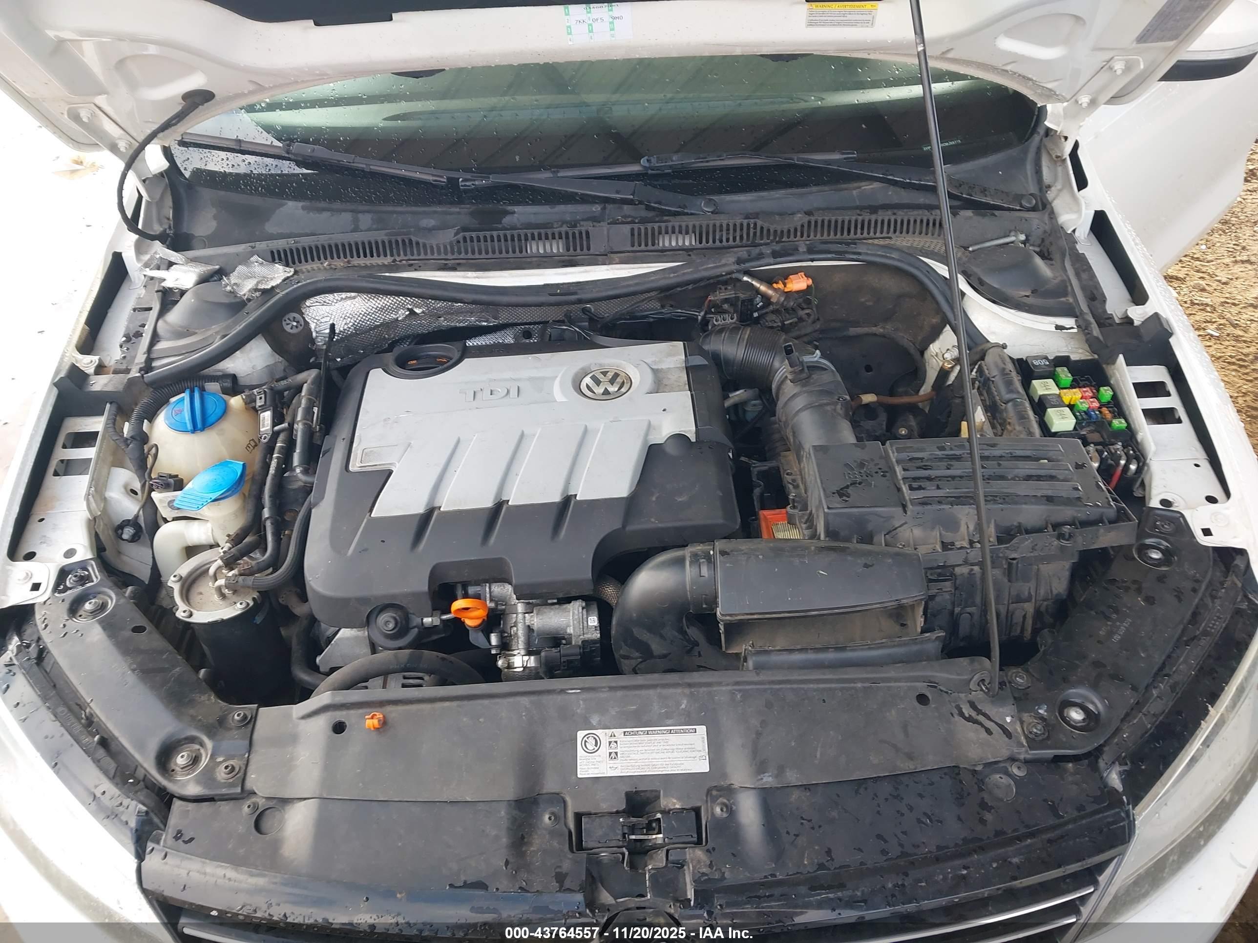 VOLKSWAGEN JETTA image 10