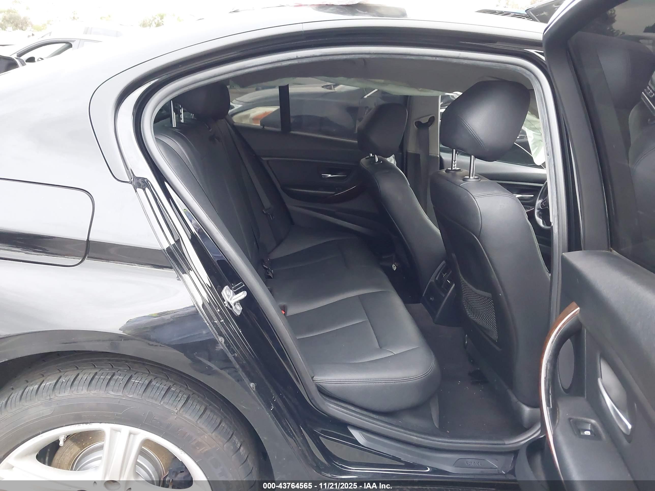 BMW 328I image 8