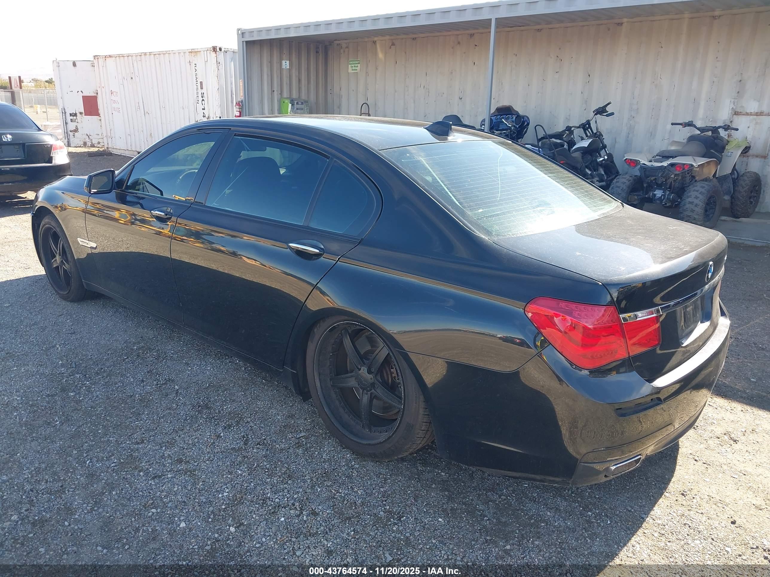 BMW 750LI image 3