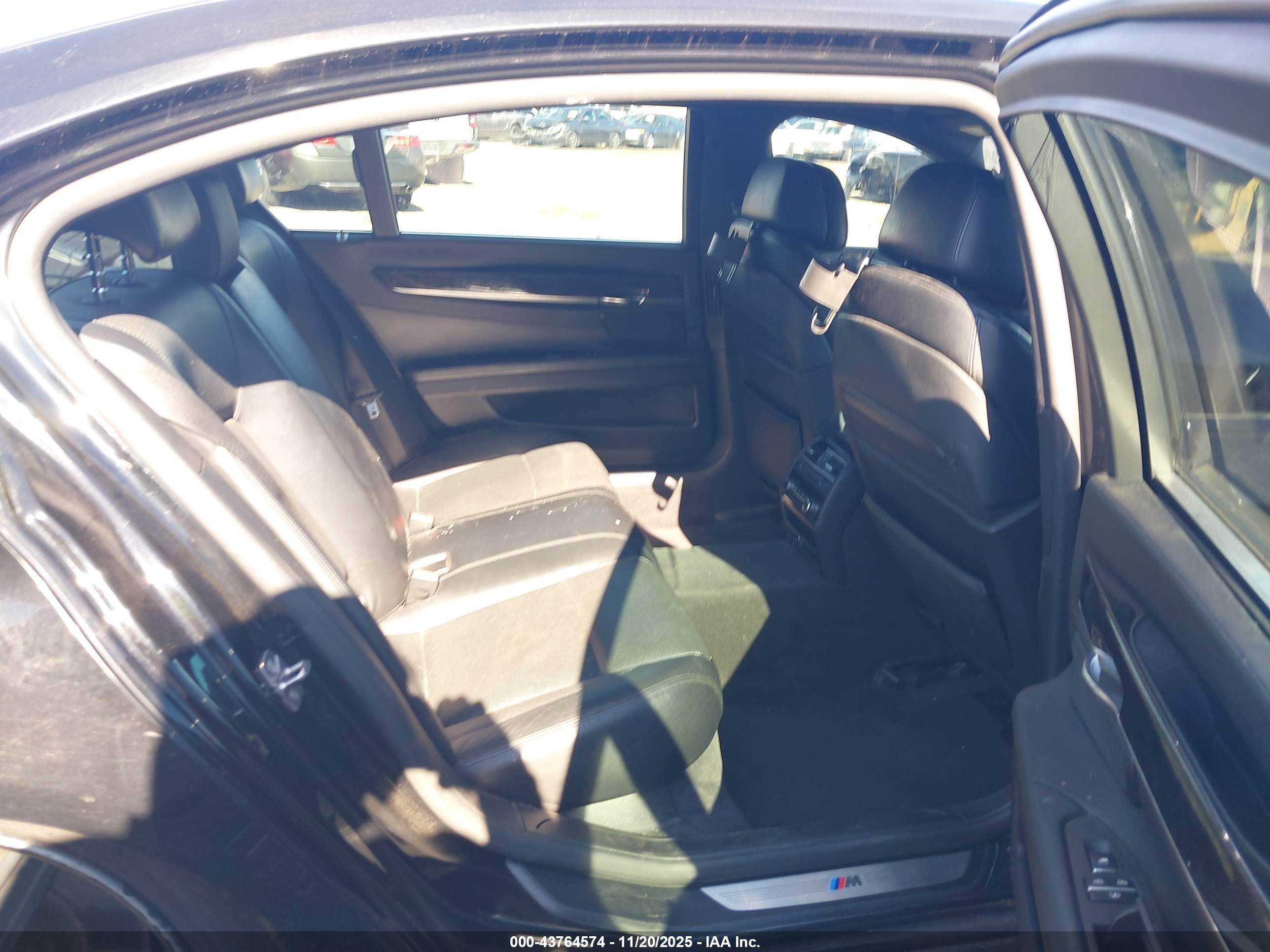 BMW 750LI image 8