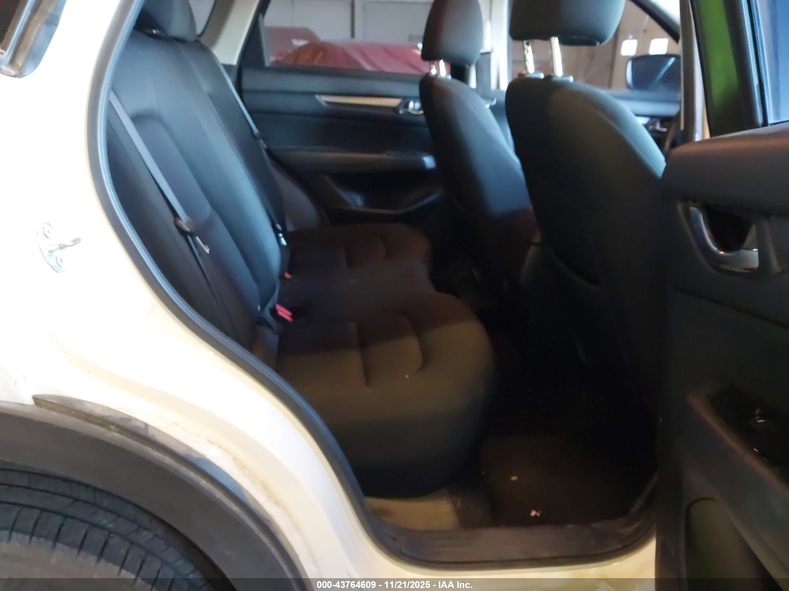 MAZDA CX-5 image 8