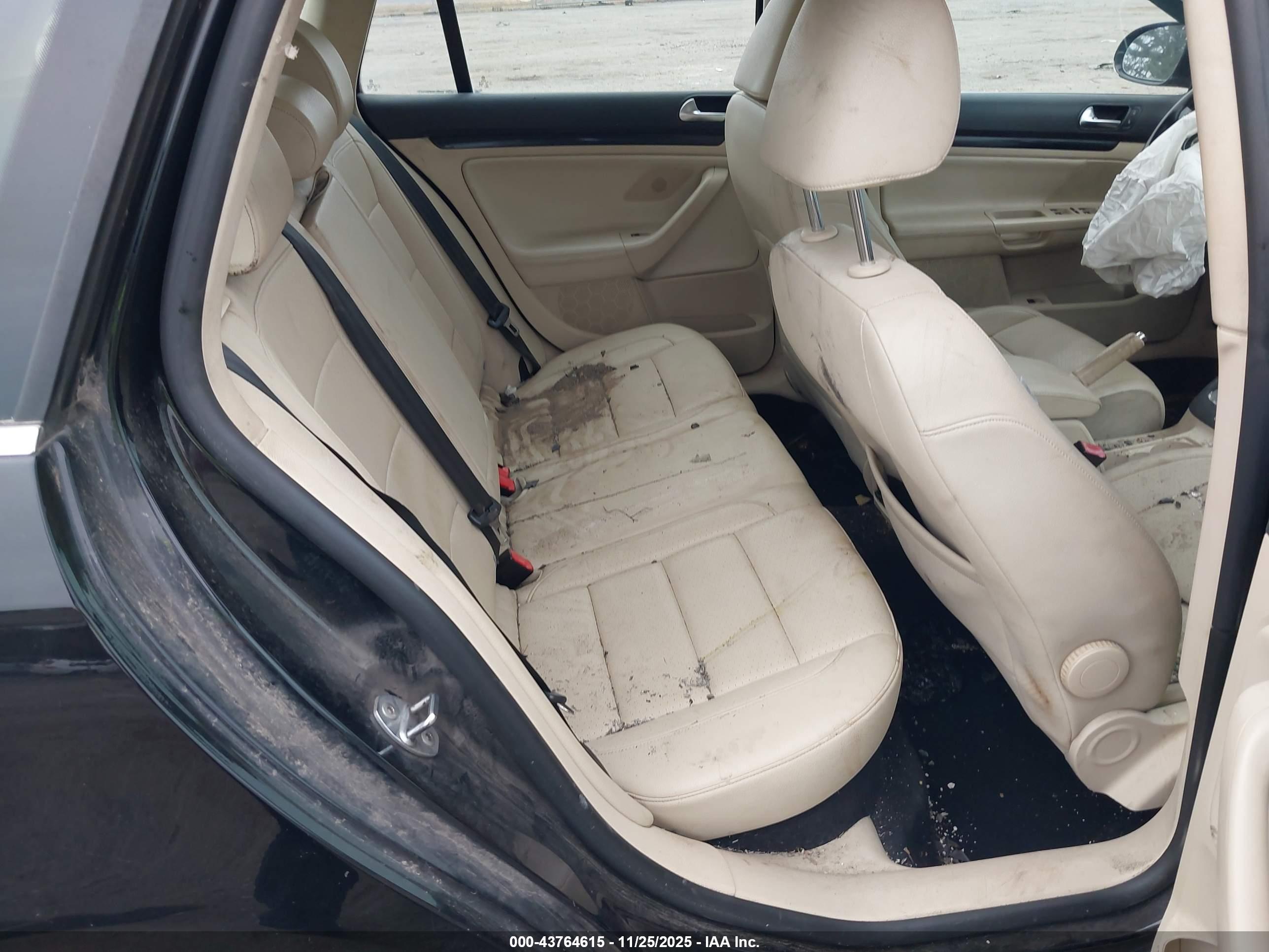 VOLKSWAGEN JETTA image 8