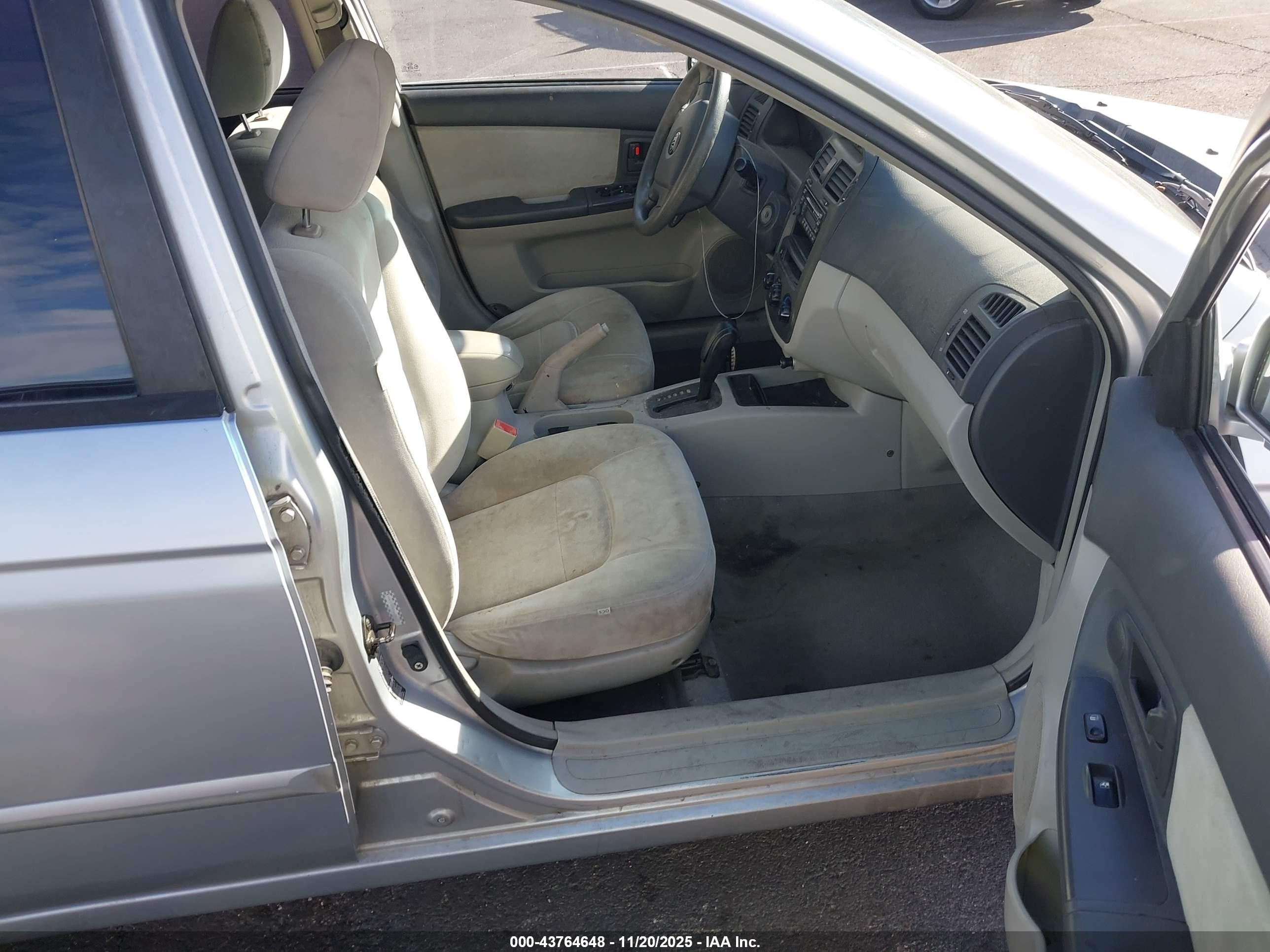 KIA SPECTRA image 5