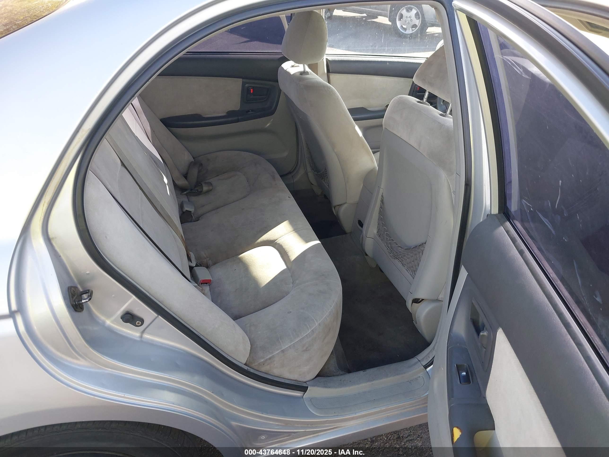KIA SPECTRA image 8