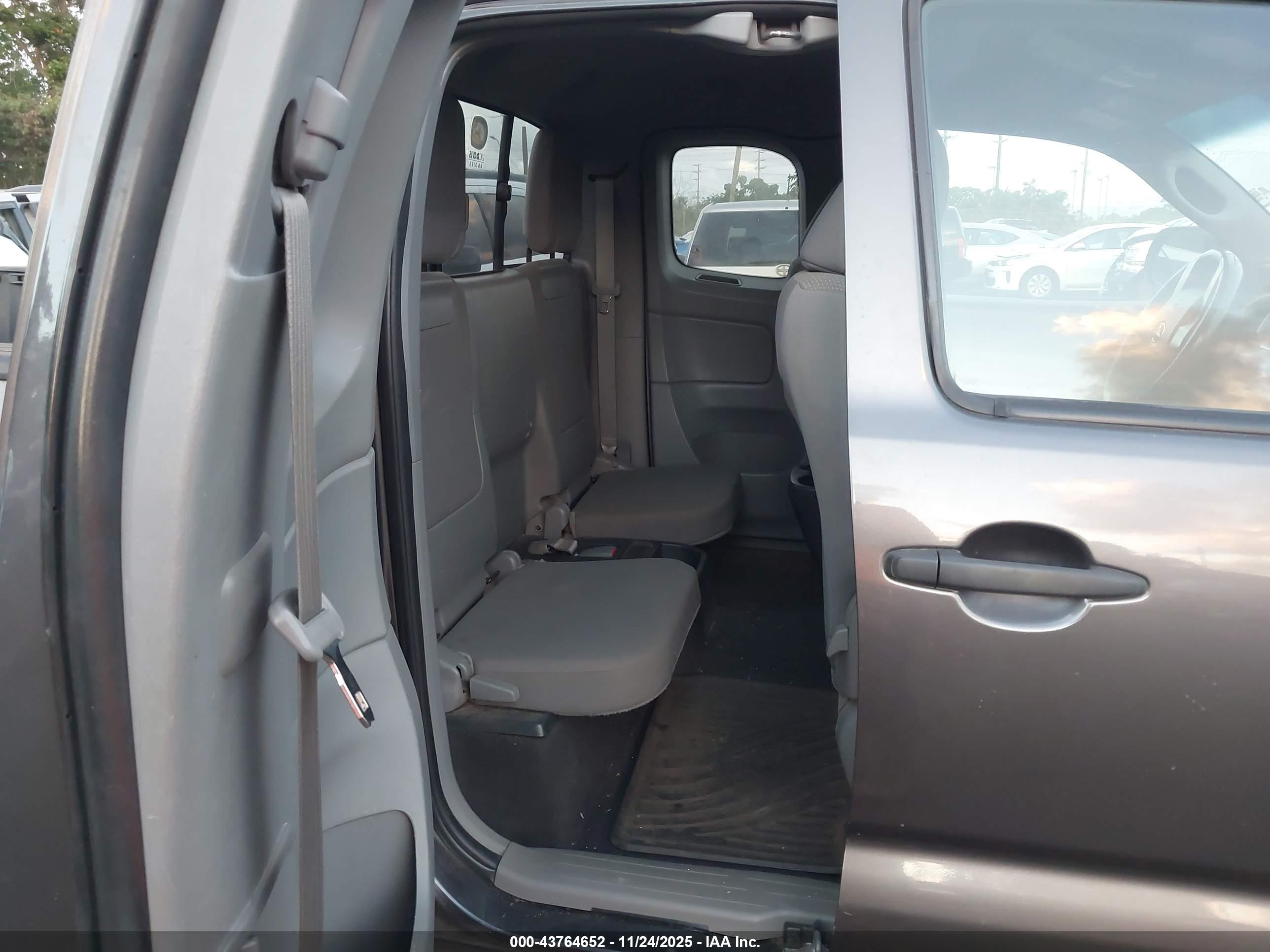 TOYOTA TACOMA image 8