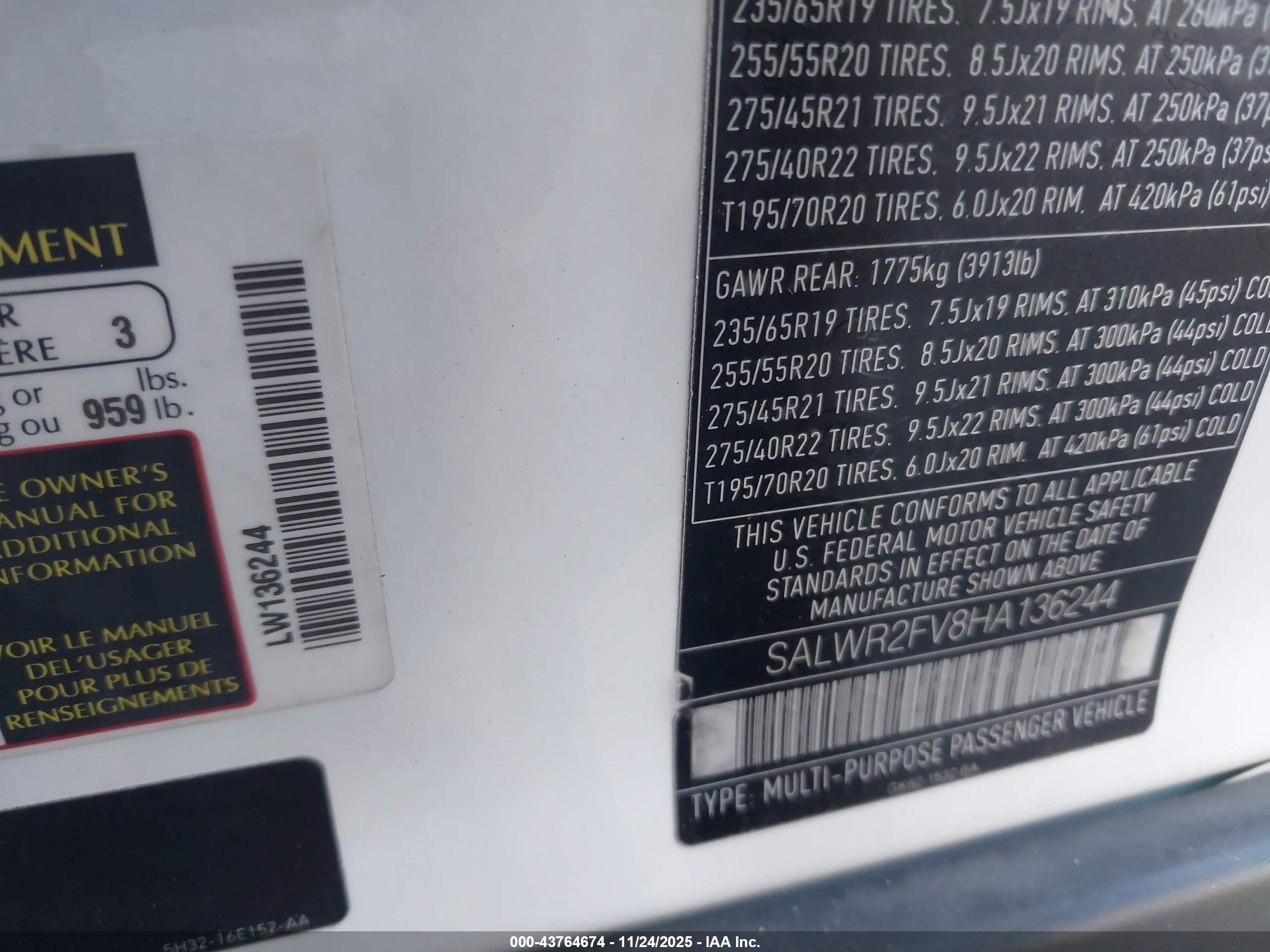 LAND ROVER image 9