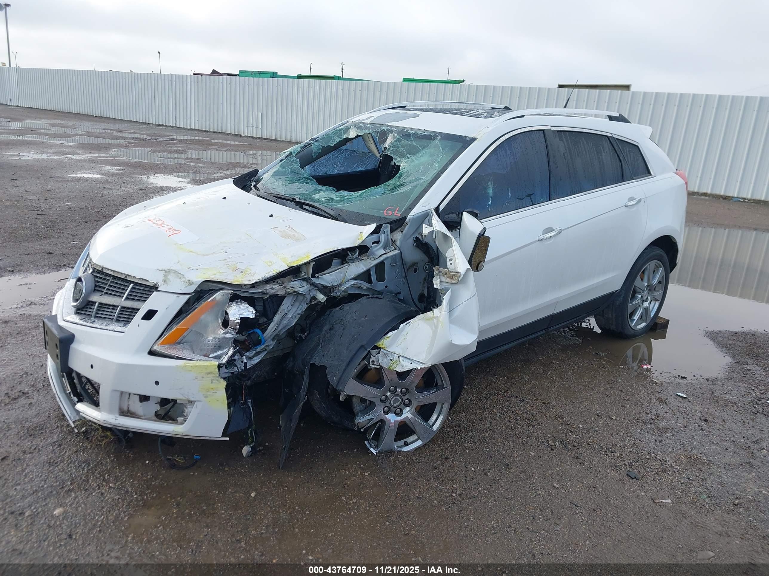 CADILLAC SRX image 6