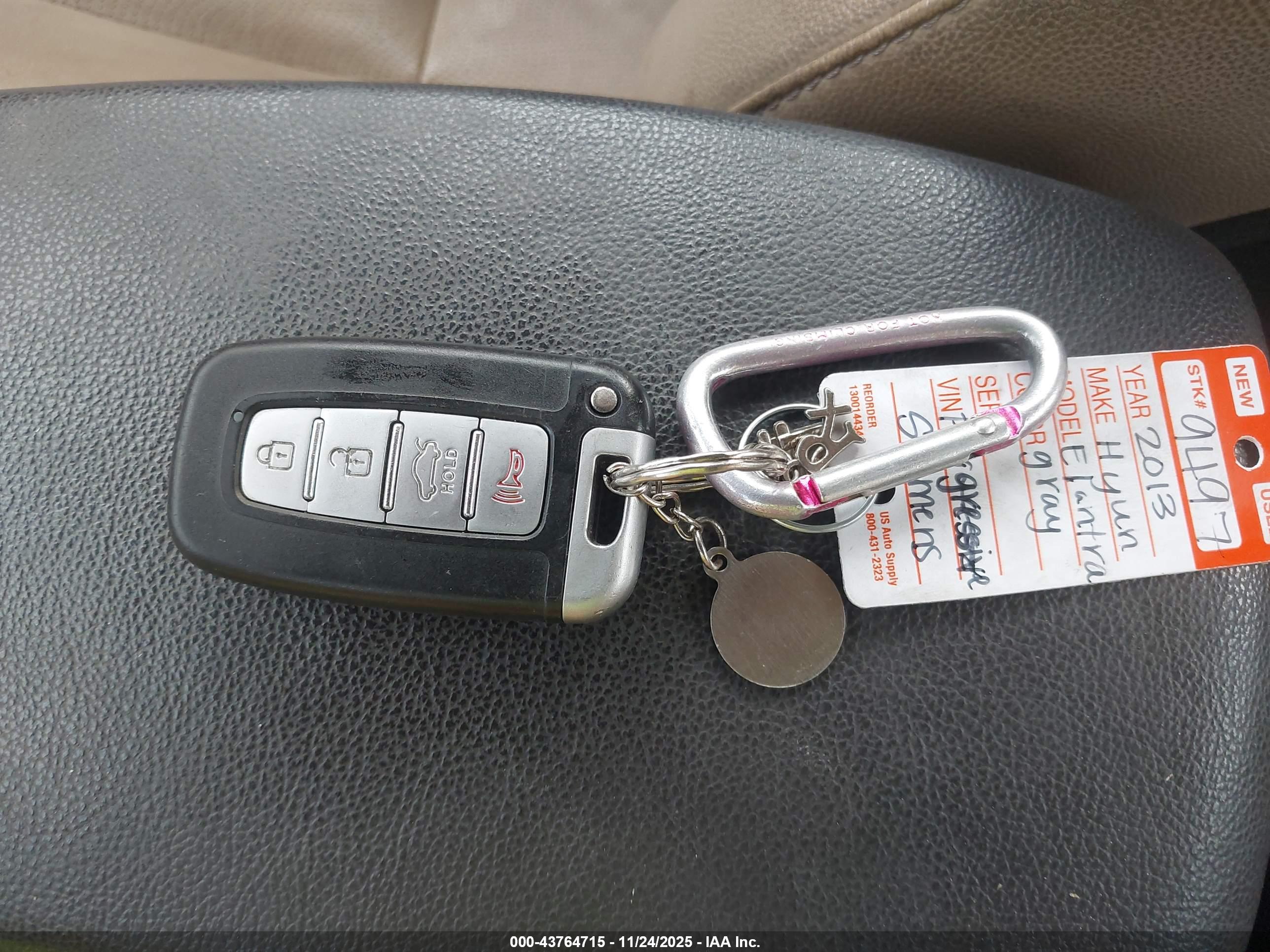 HYUNDAI ELANTRA image 11