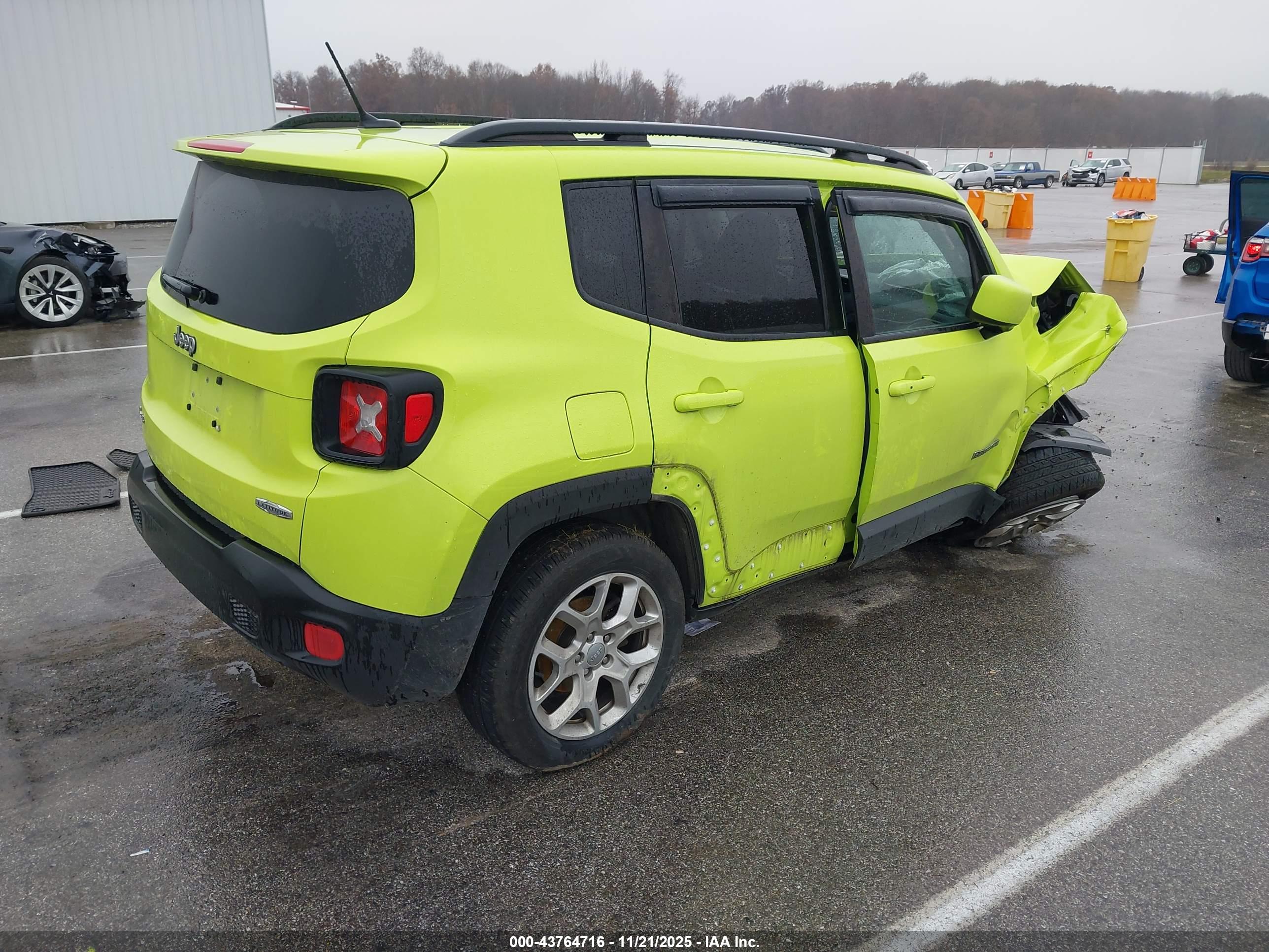 JEEP RENEGADE image 4
