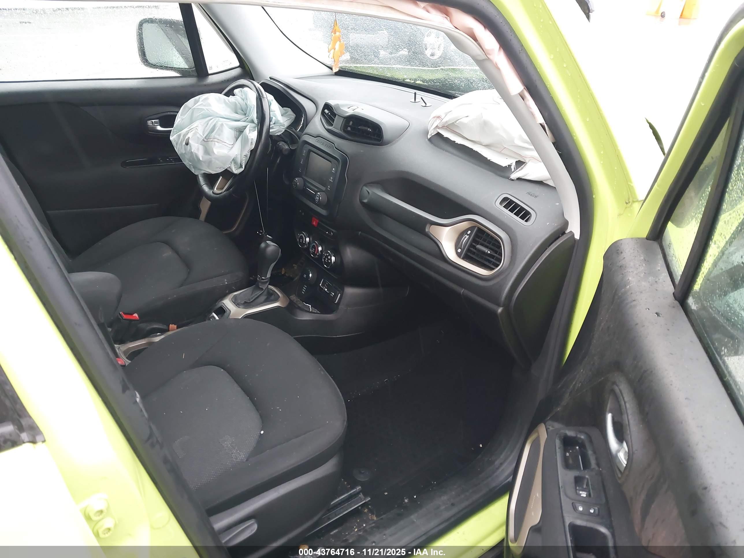 JEEP RENEGADE image 5