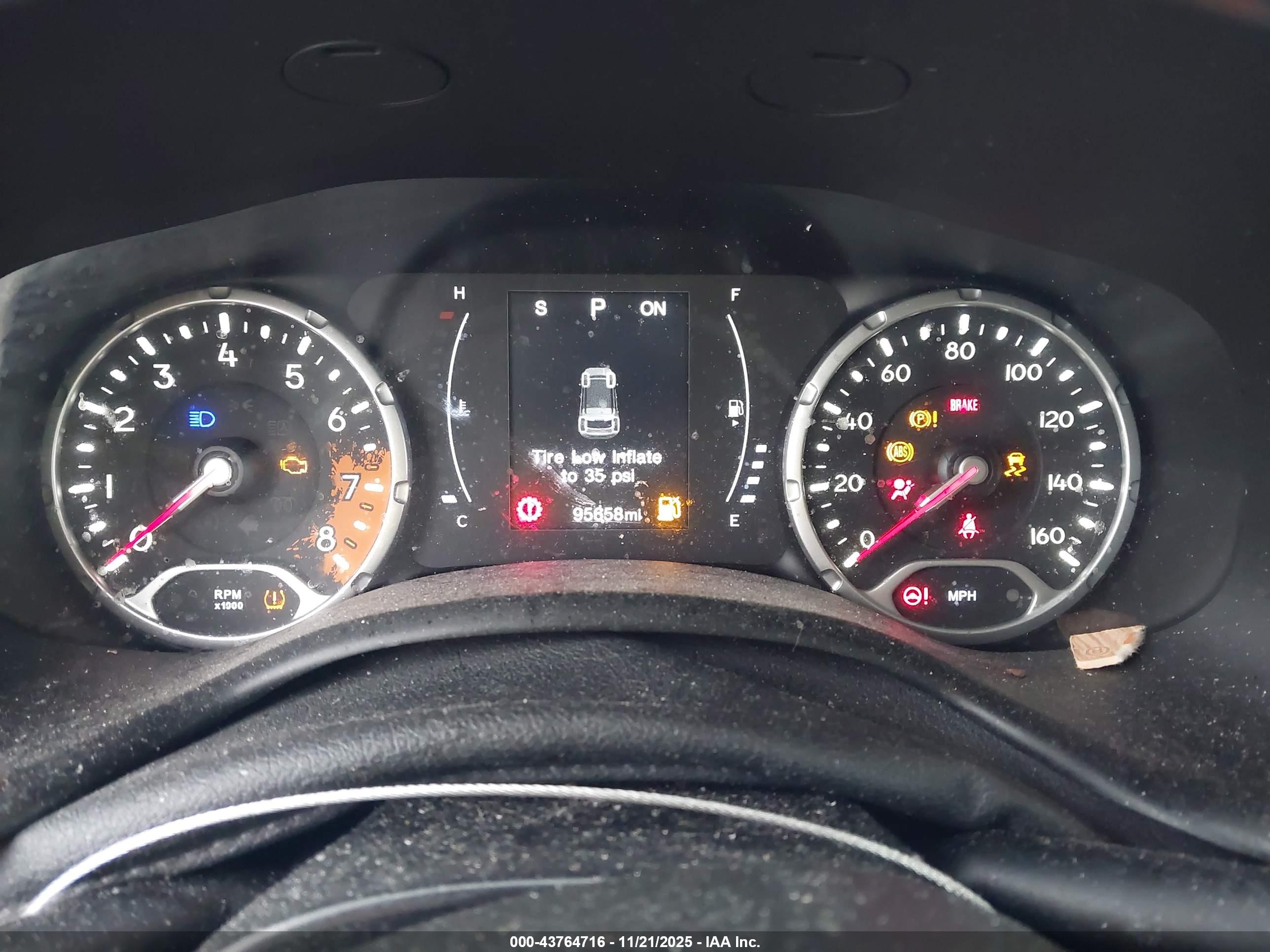 JEEP RENEGADE image 7
