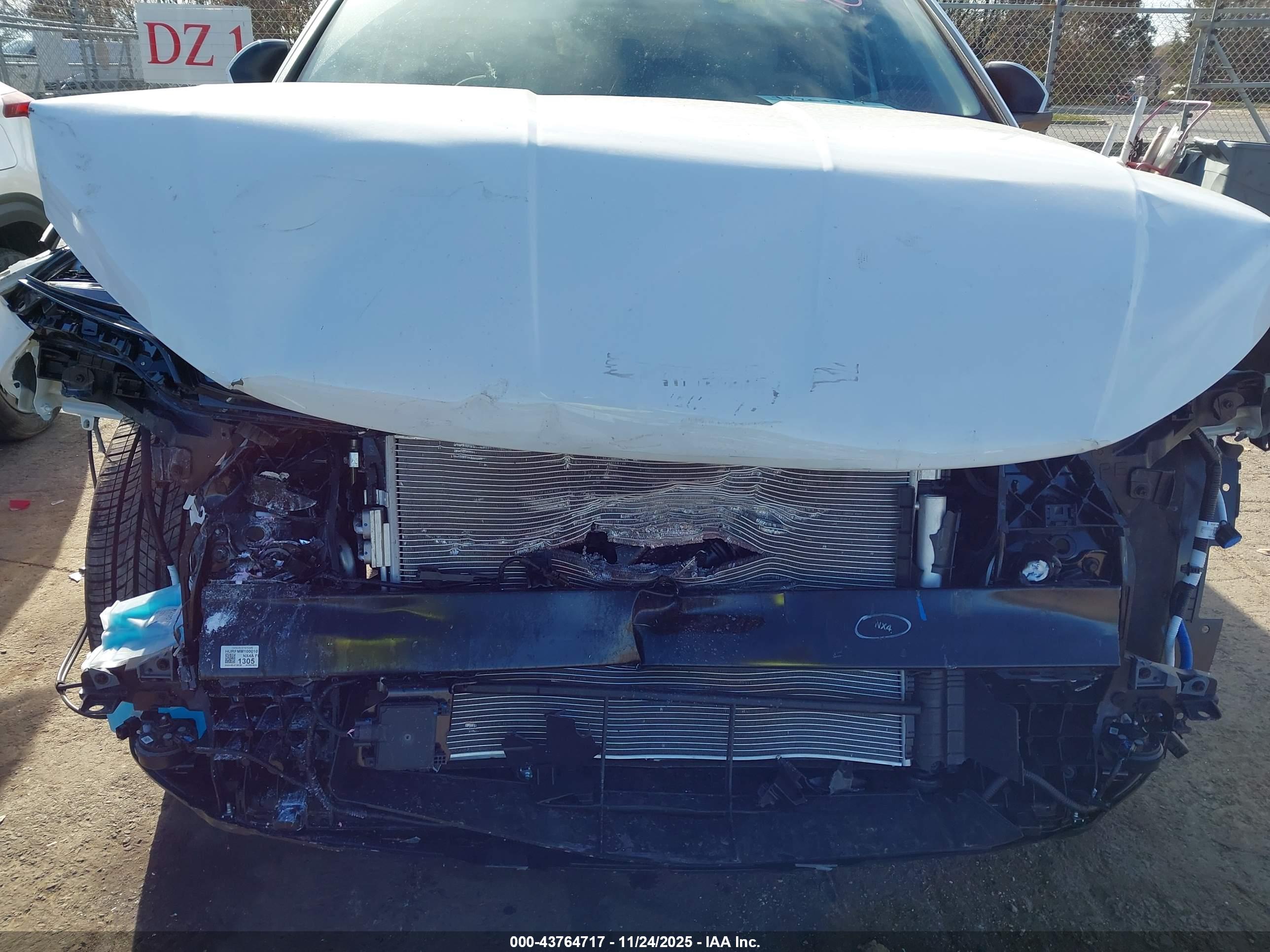 HYUNDAI TUCSON image 6