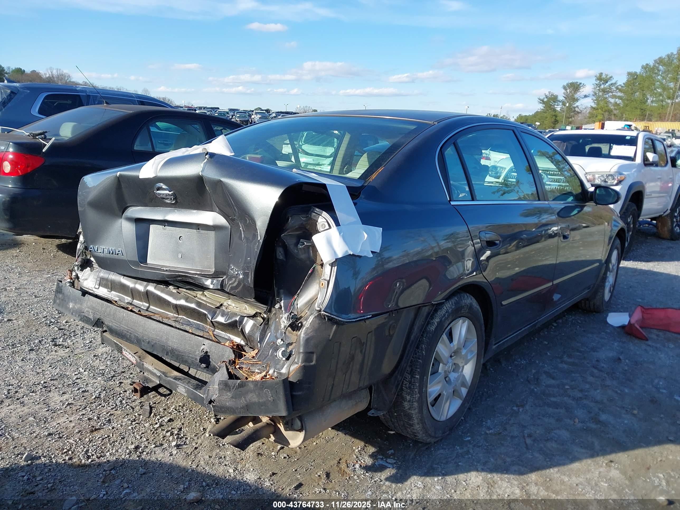NISSAN ALTIMA image 4