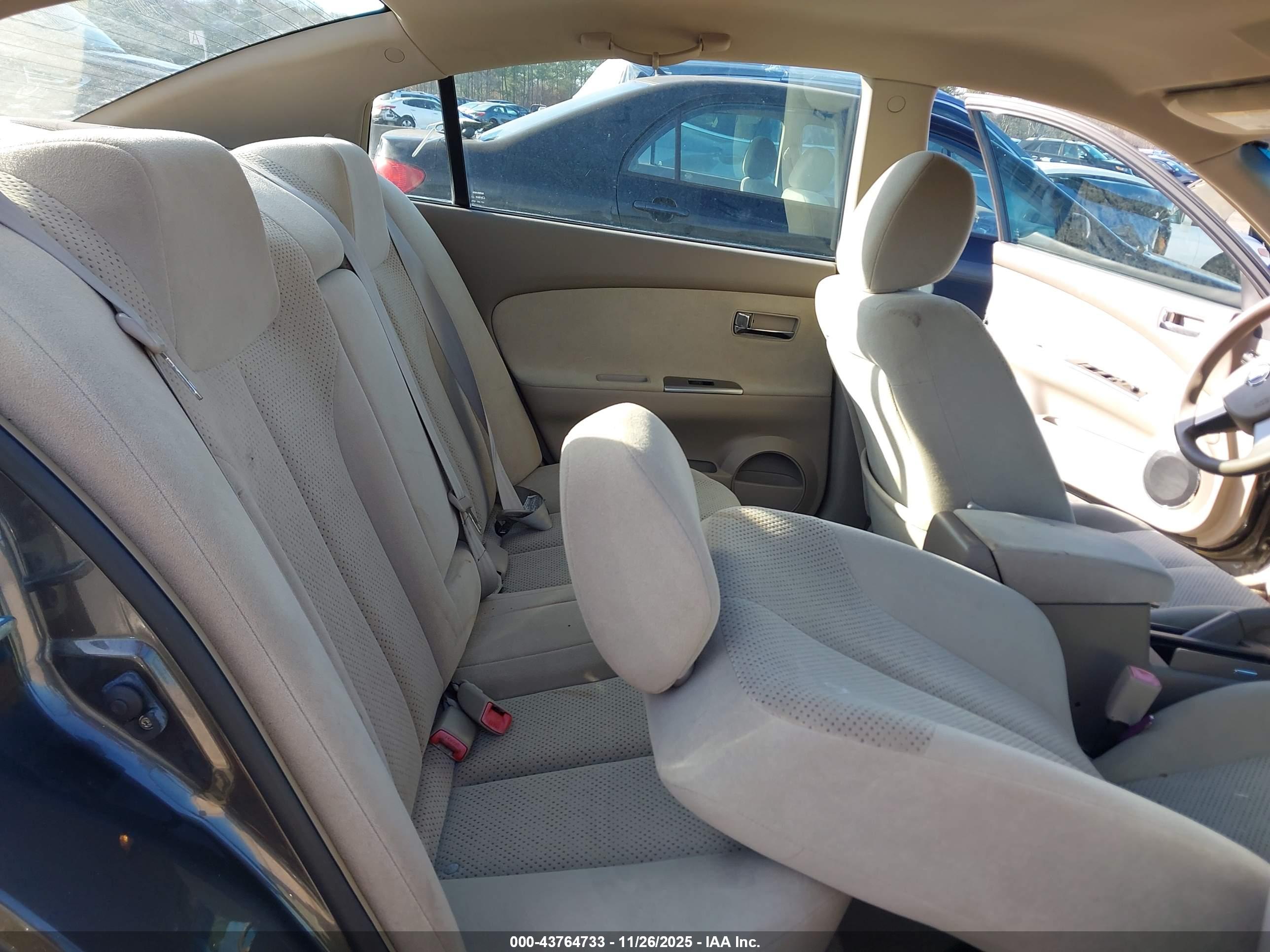 NISSAN ALTIMA image 8