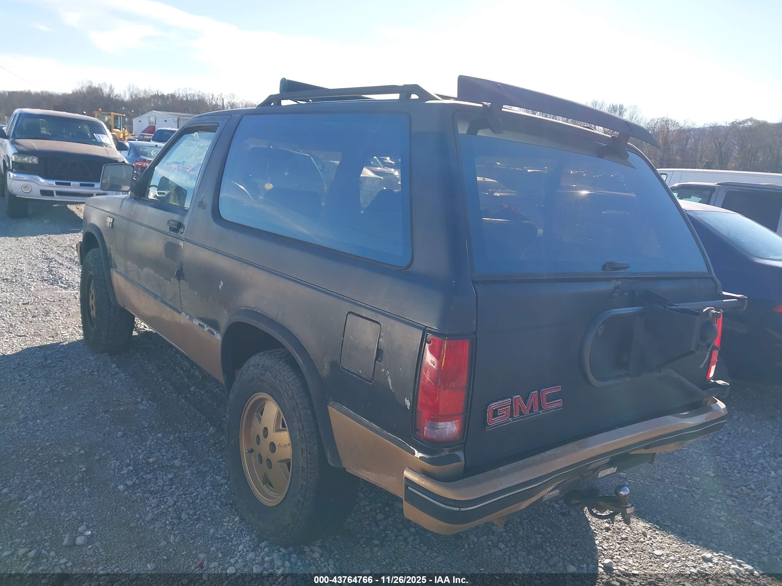 GMC S15 image 3