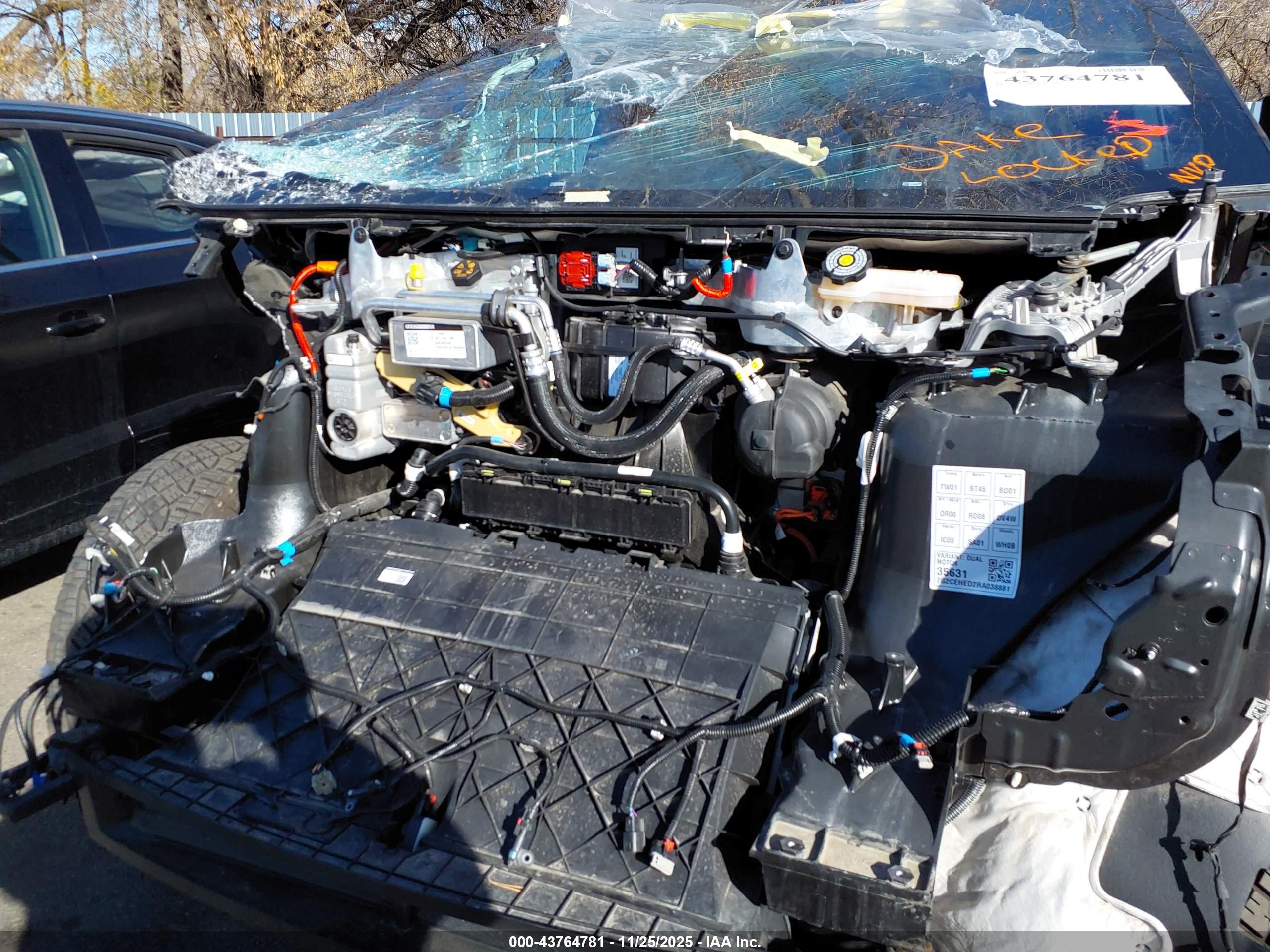 TESLA CYBERTRUCK image 10