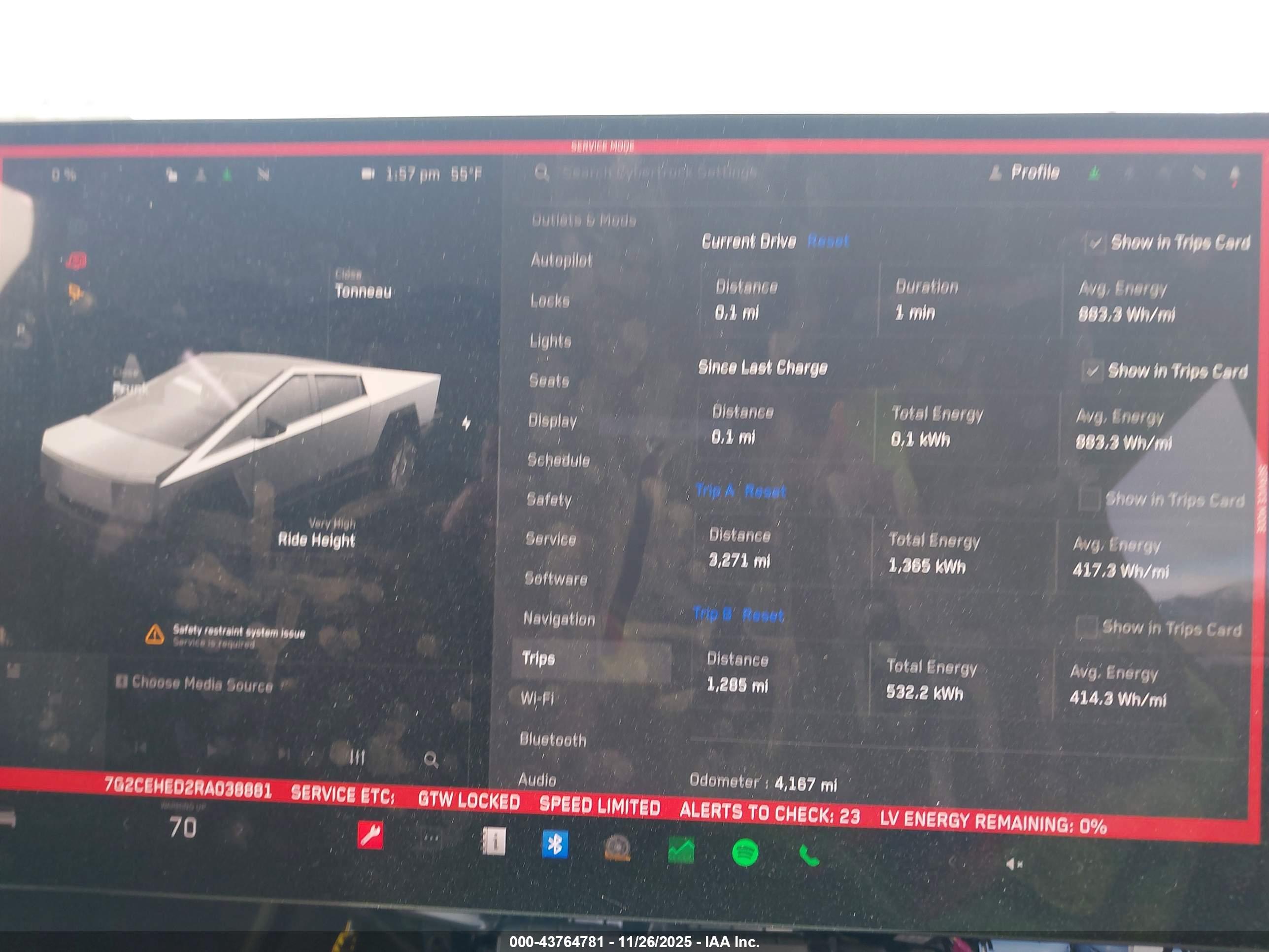 TESLA CYBERTRUCK image 7