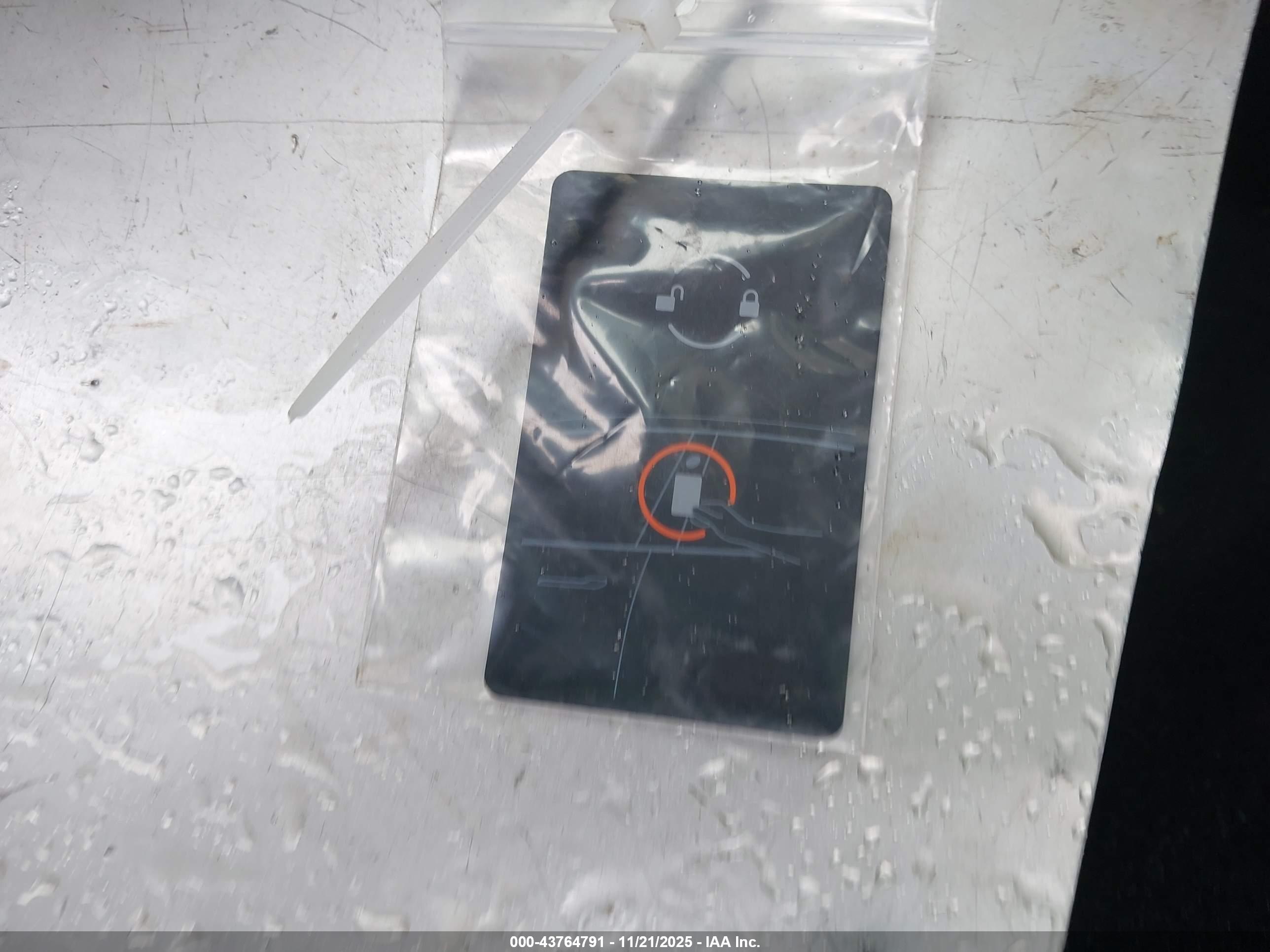 TESLA MODEL image 11