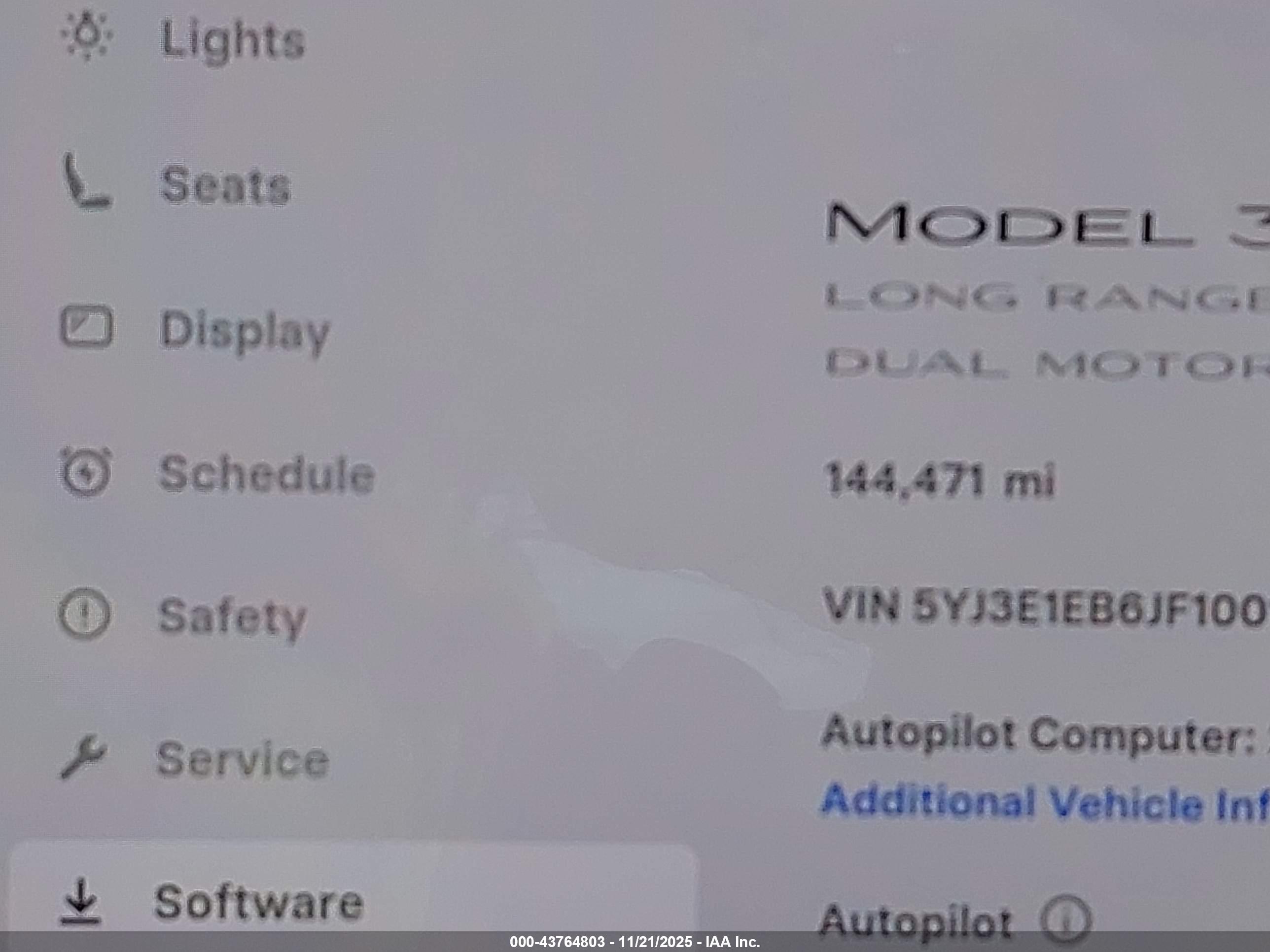 TESLA MODEL image 7