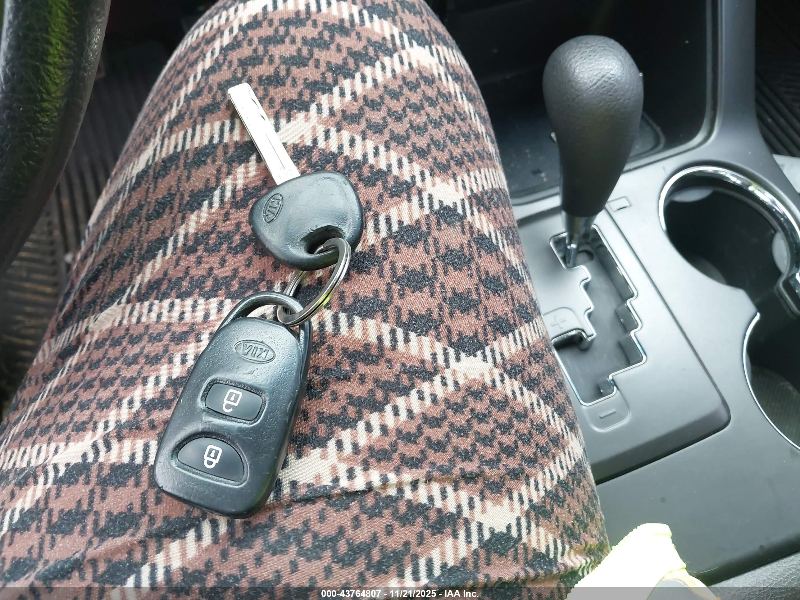 KIA SORENTO image 11
