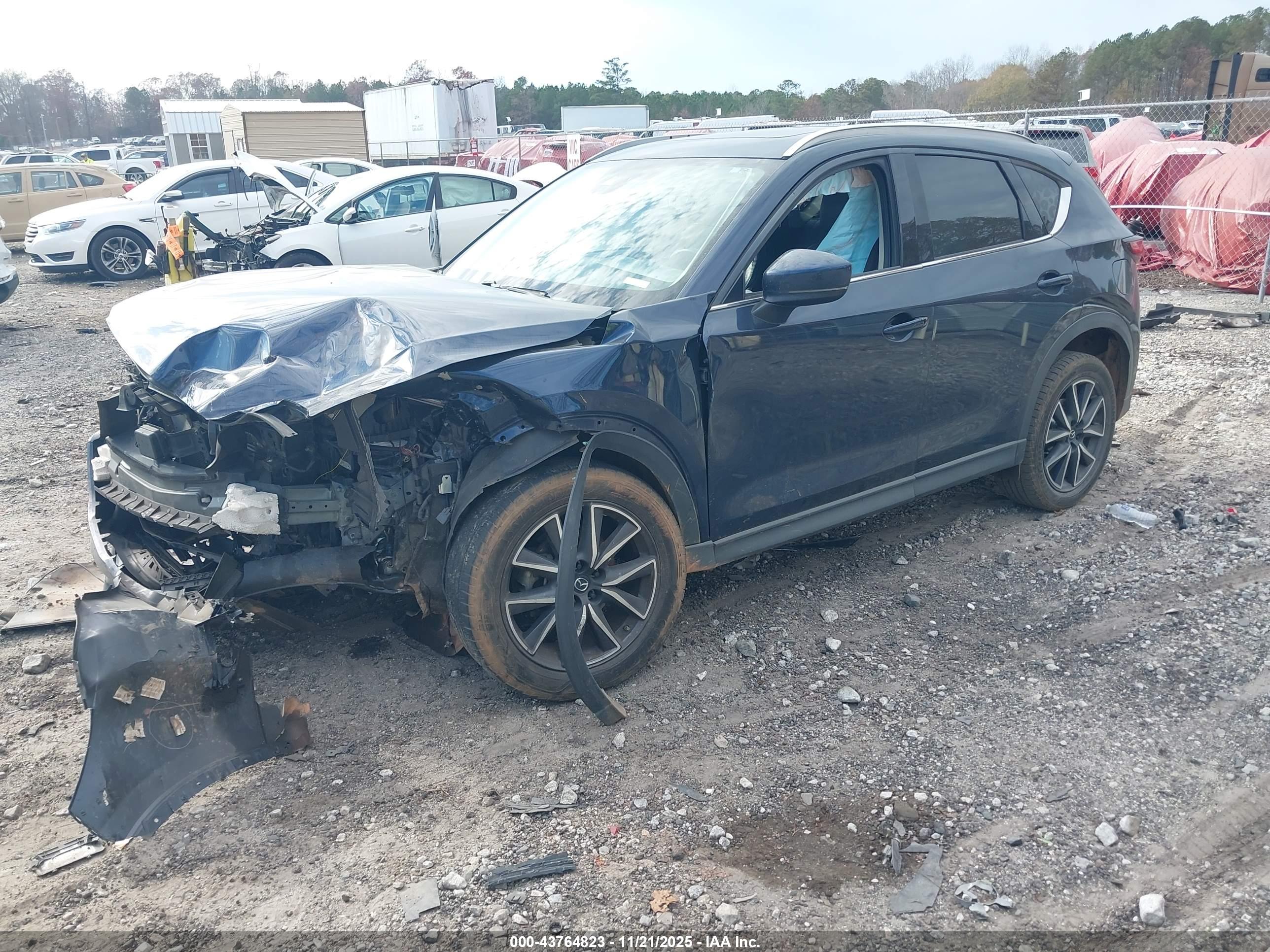 MAZDA CX-5 image 2