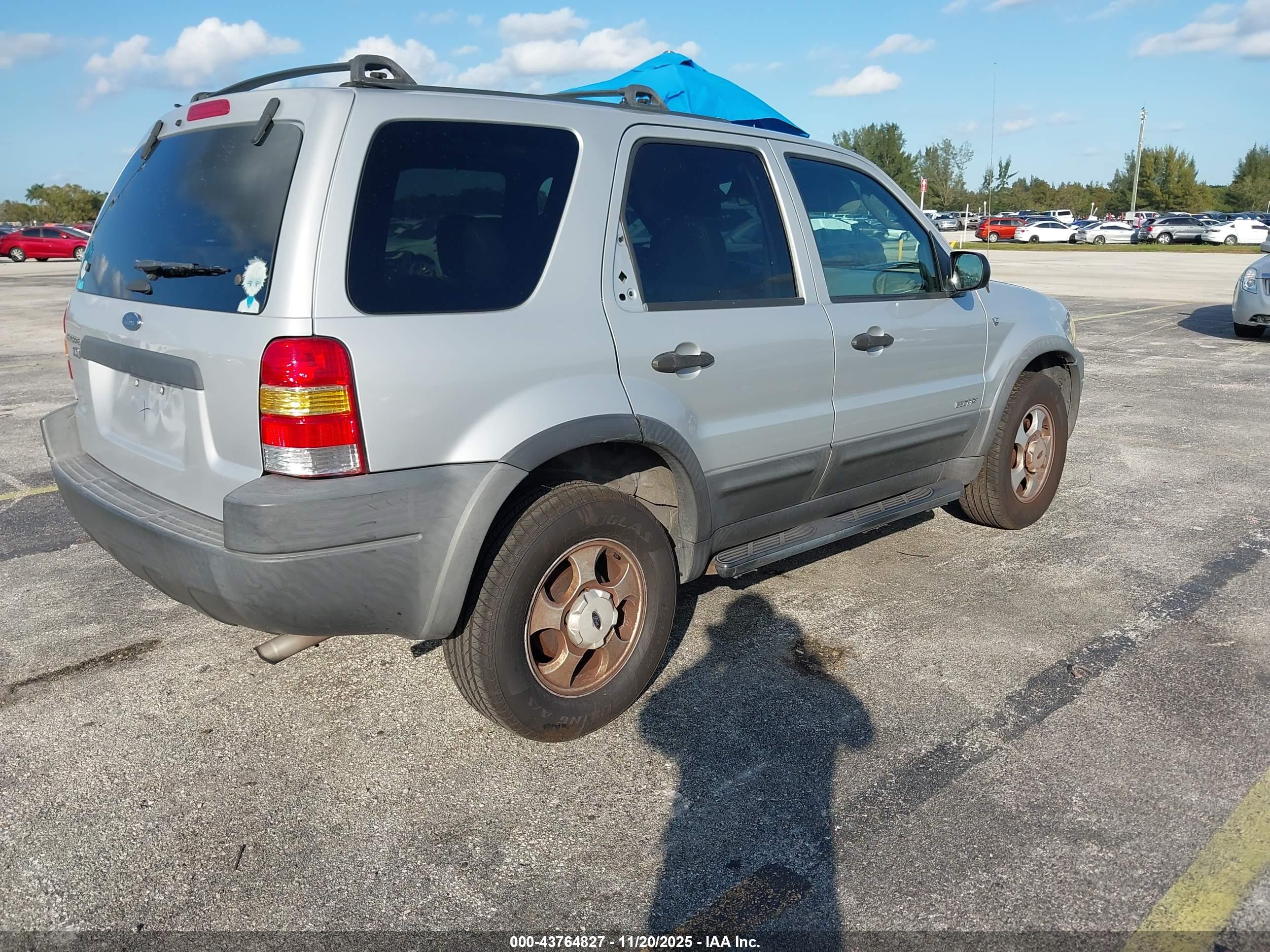 FORD ESCAPE image 4