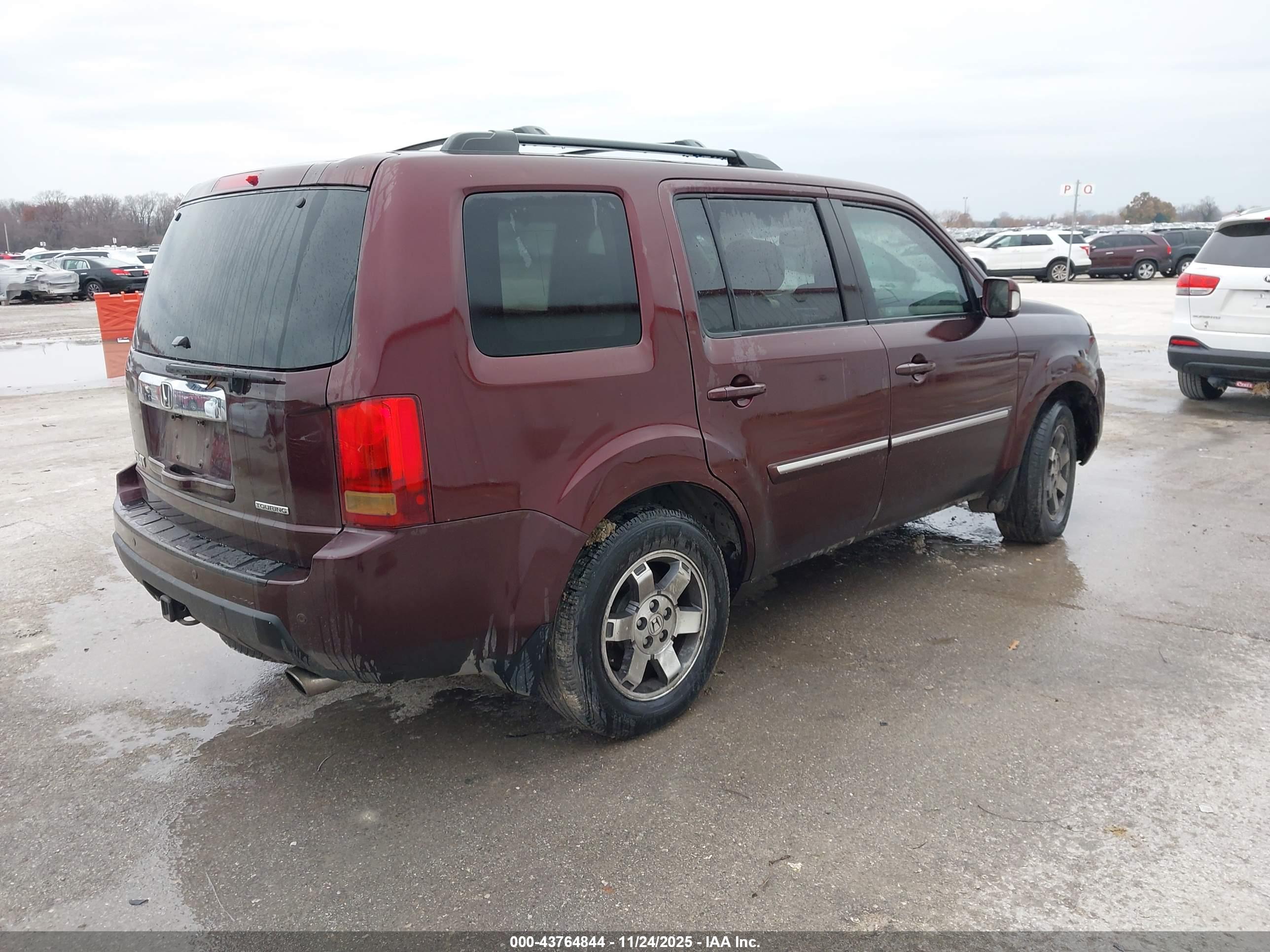 HONDA PILOT image 4