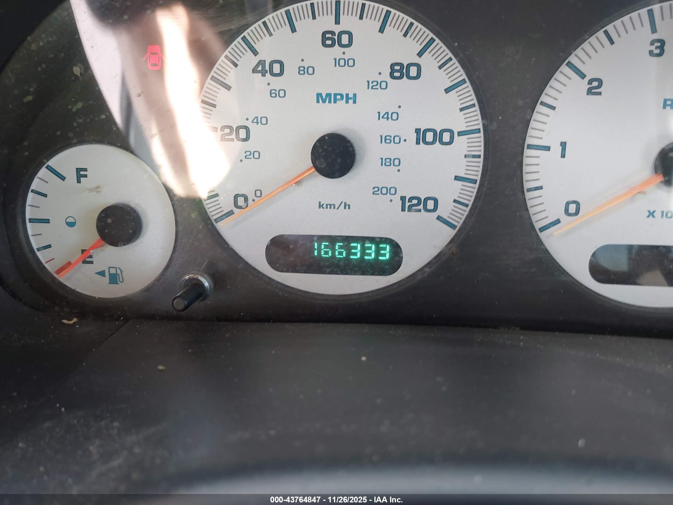 CHRYSLER TOWN image 7