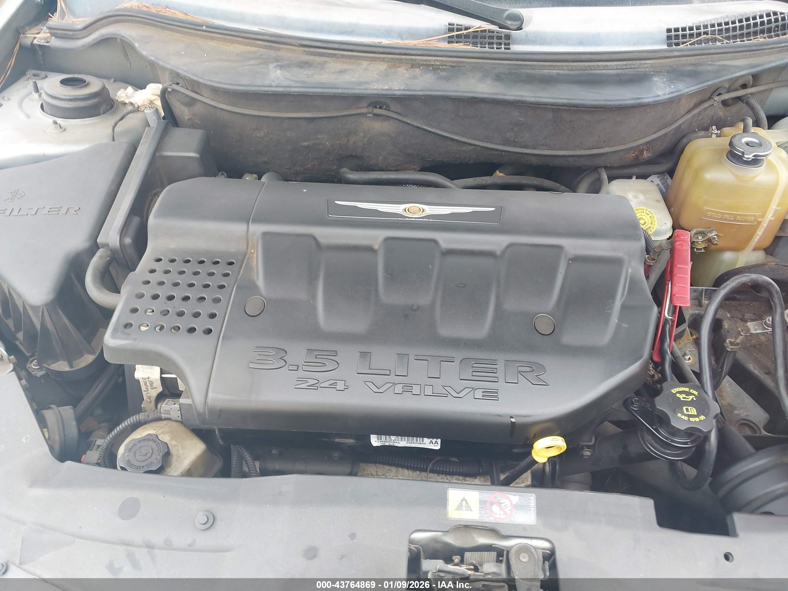 CHRYSLER PACIFICA image 10