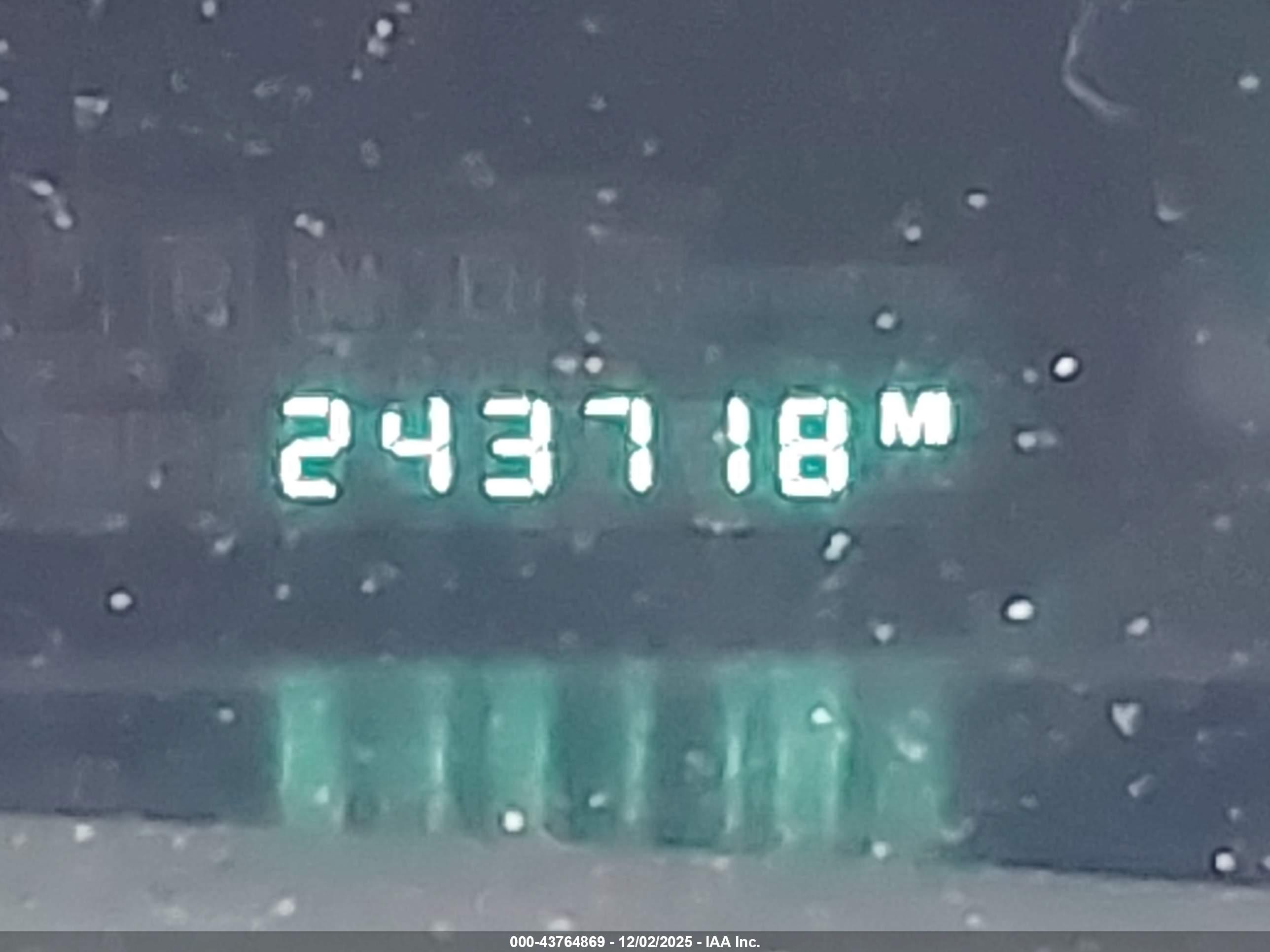 CHRYSLER PACIFICA image 7