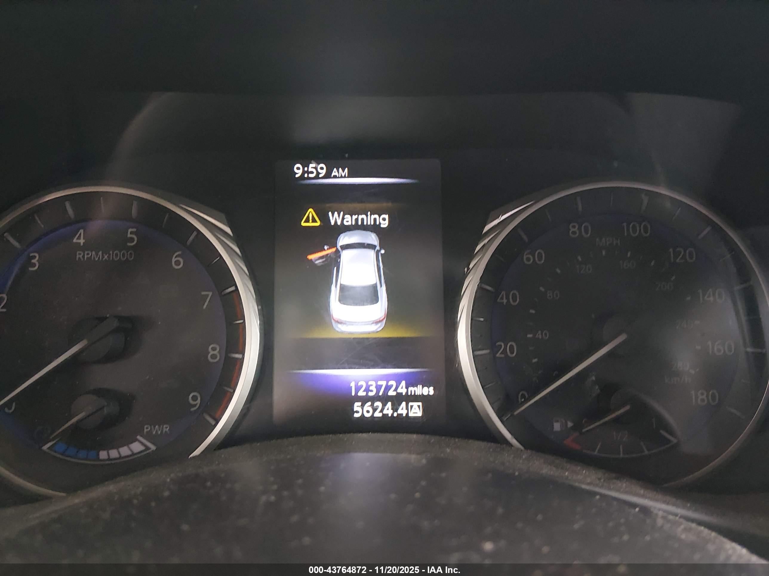 INFINITI Q50 image 7
