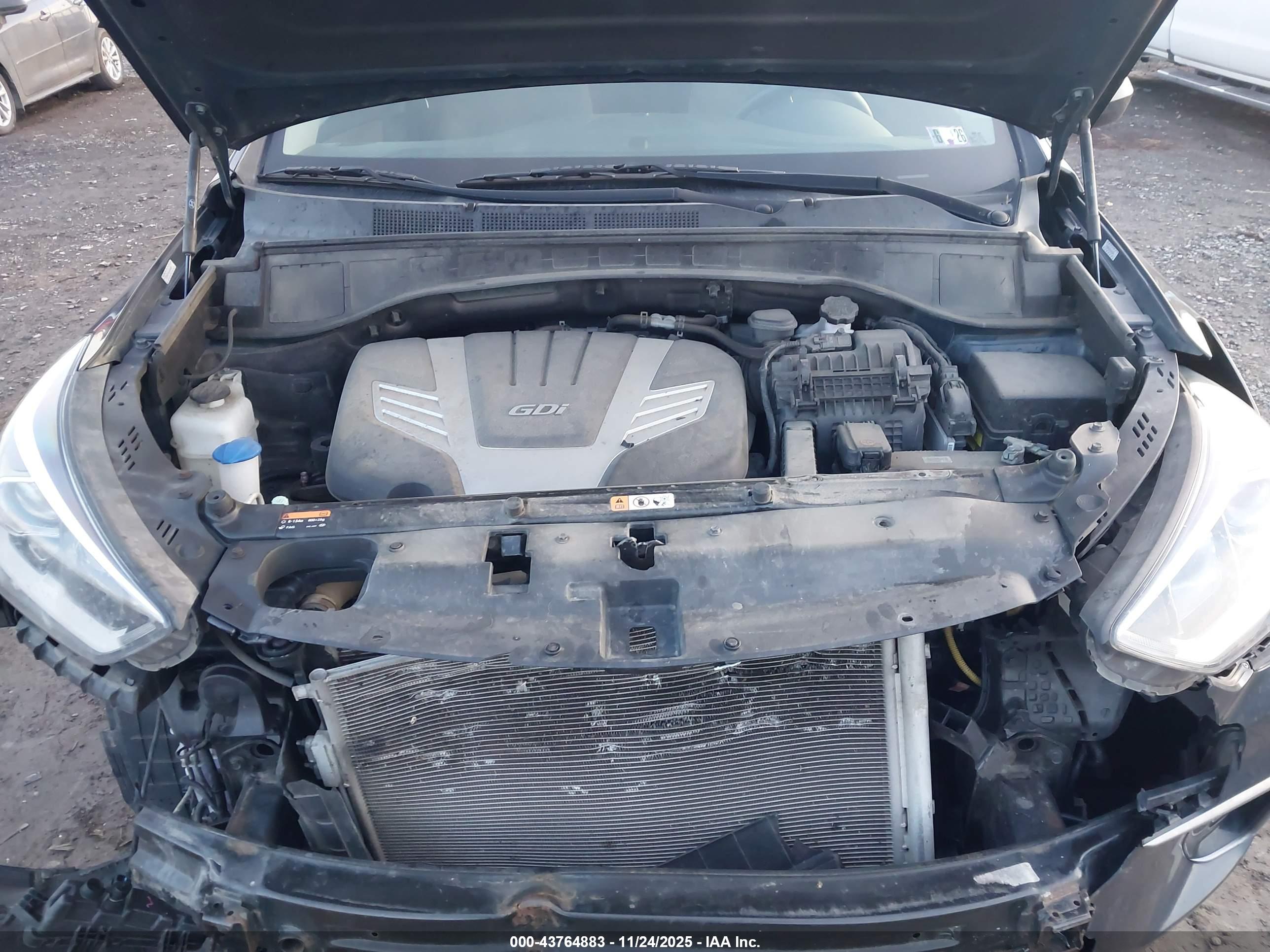 HYUNDAI SANTA image 10