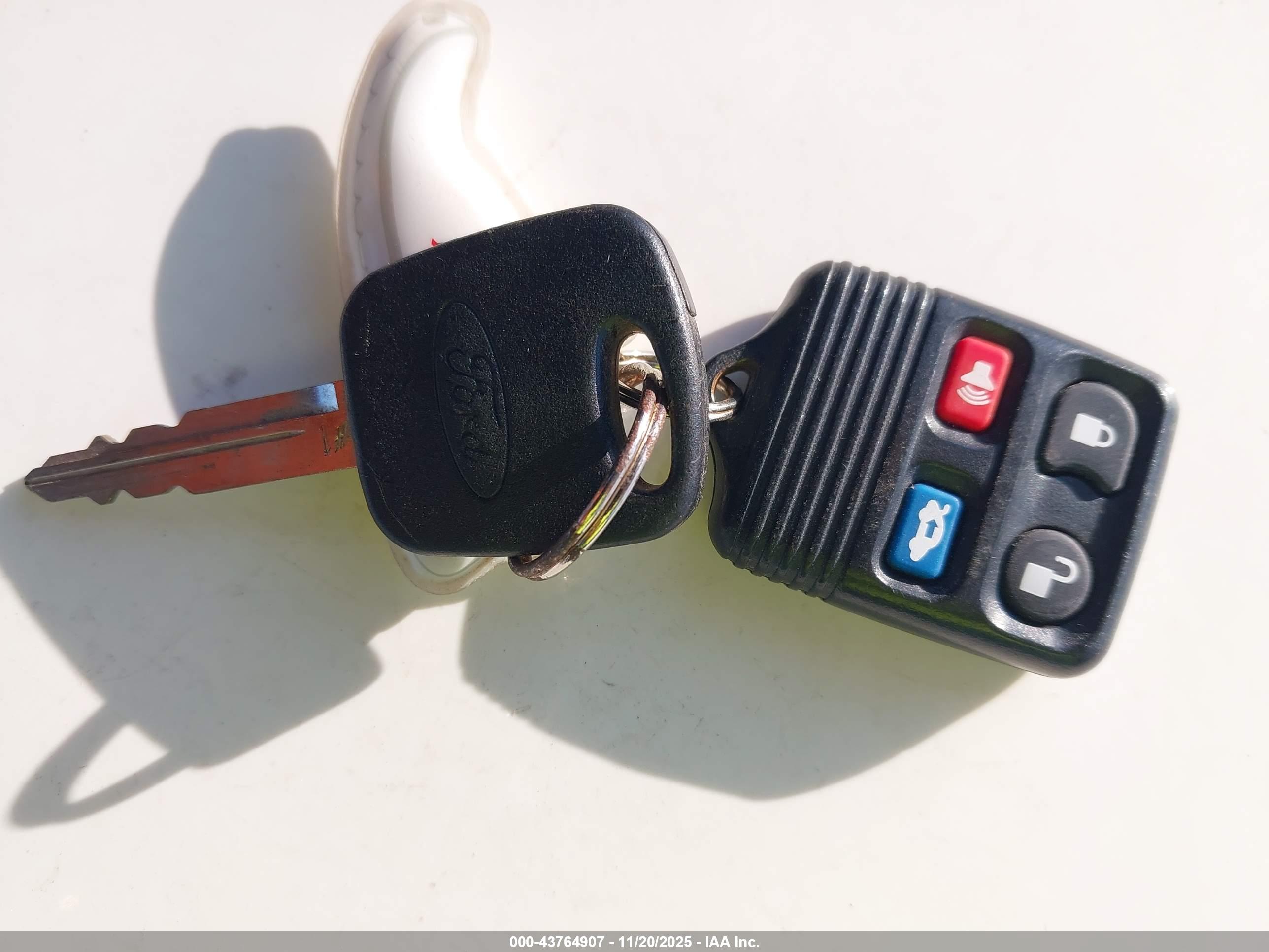 FORD FOCUS image 11