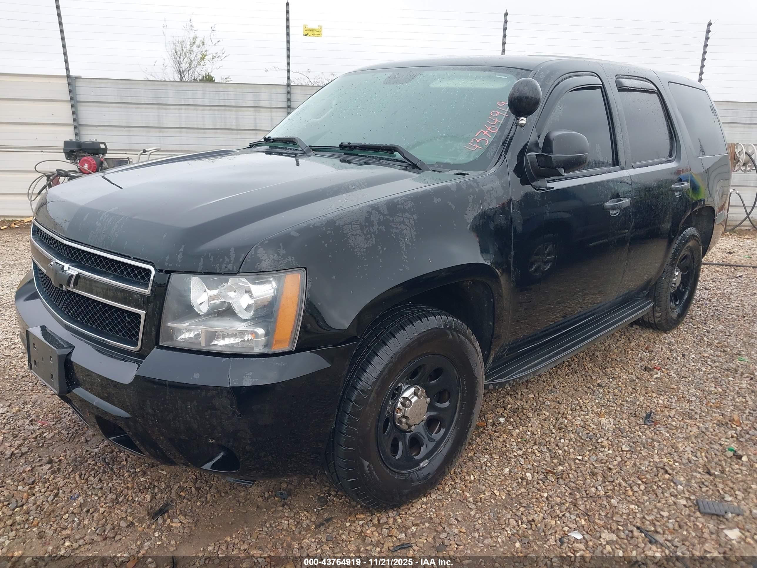 CHEVROLET TAHOE image 2