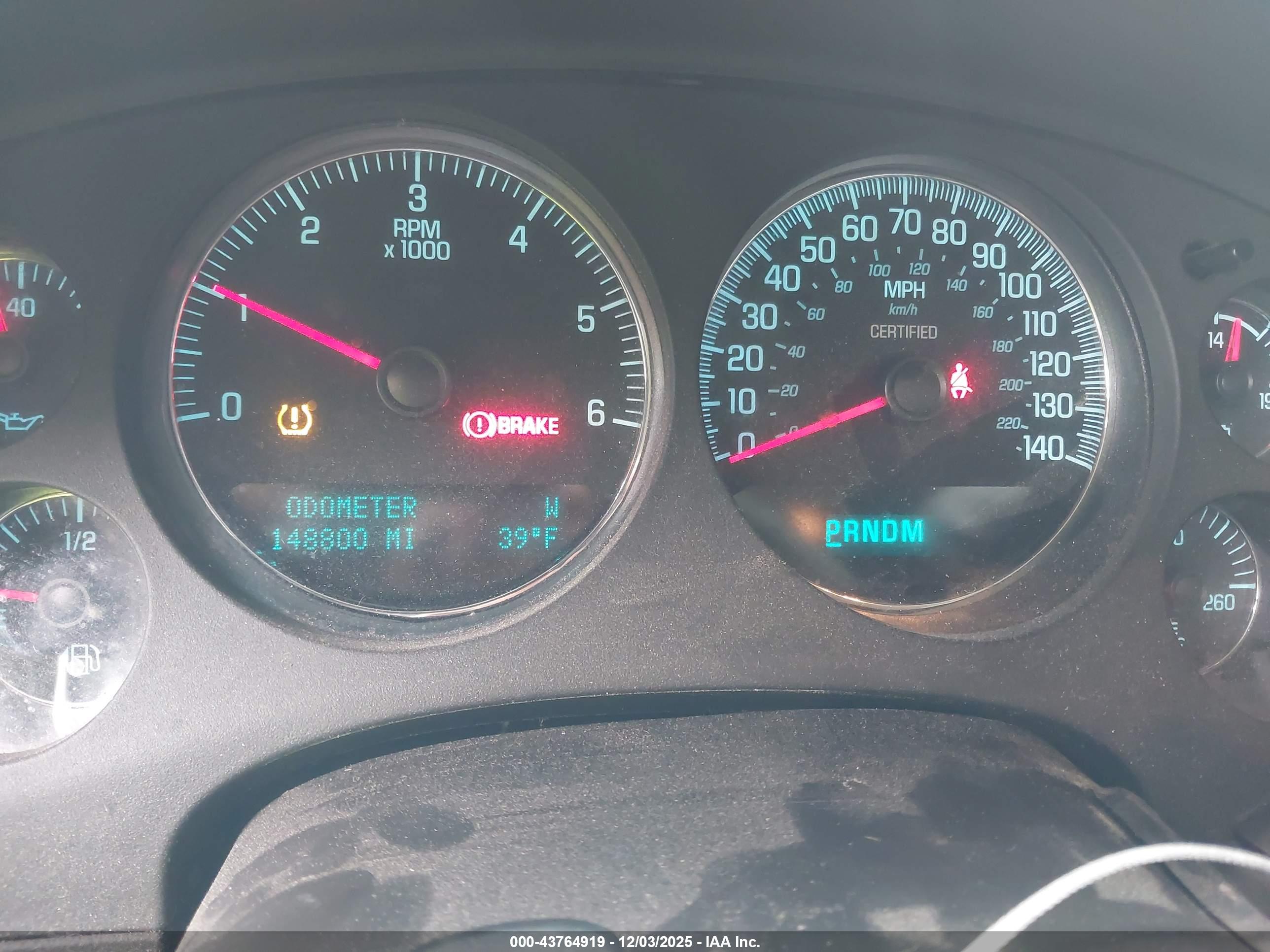 CHEVROLET TAHOE image 7