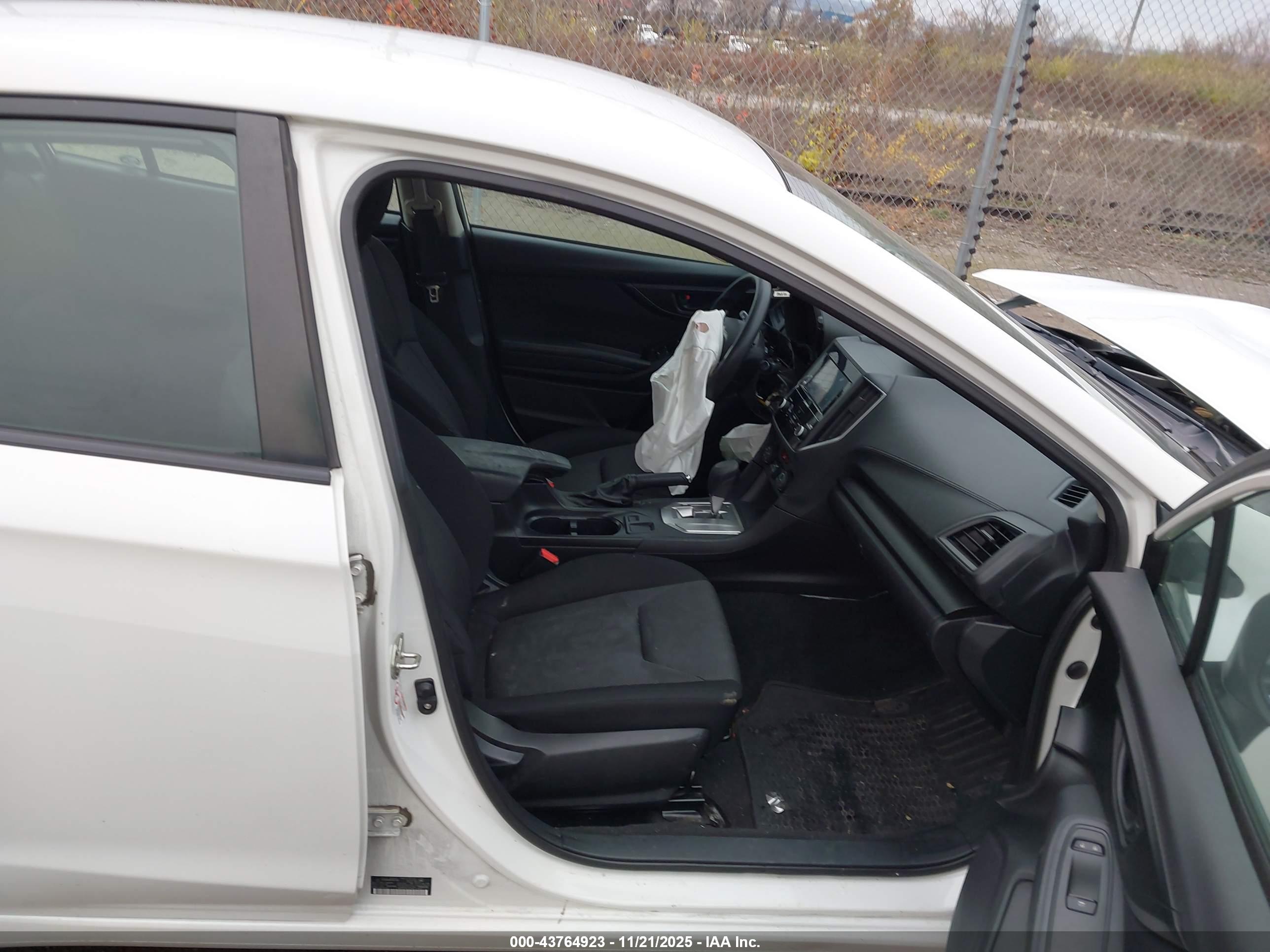 SUBARU IMPREZA image 5