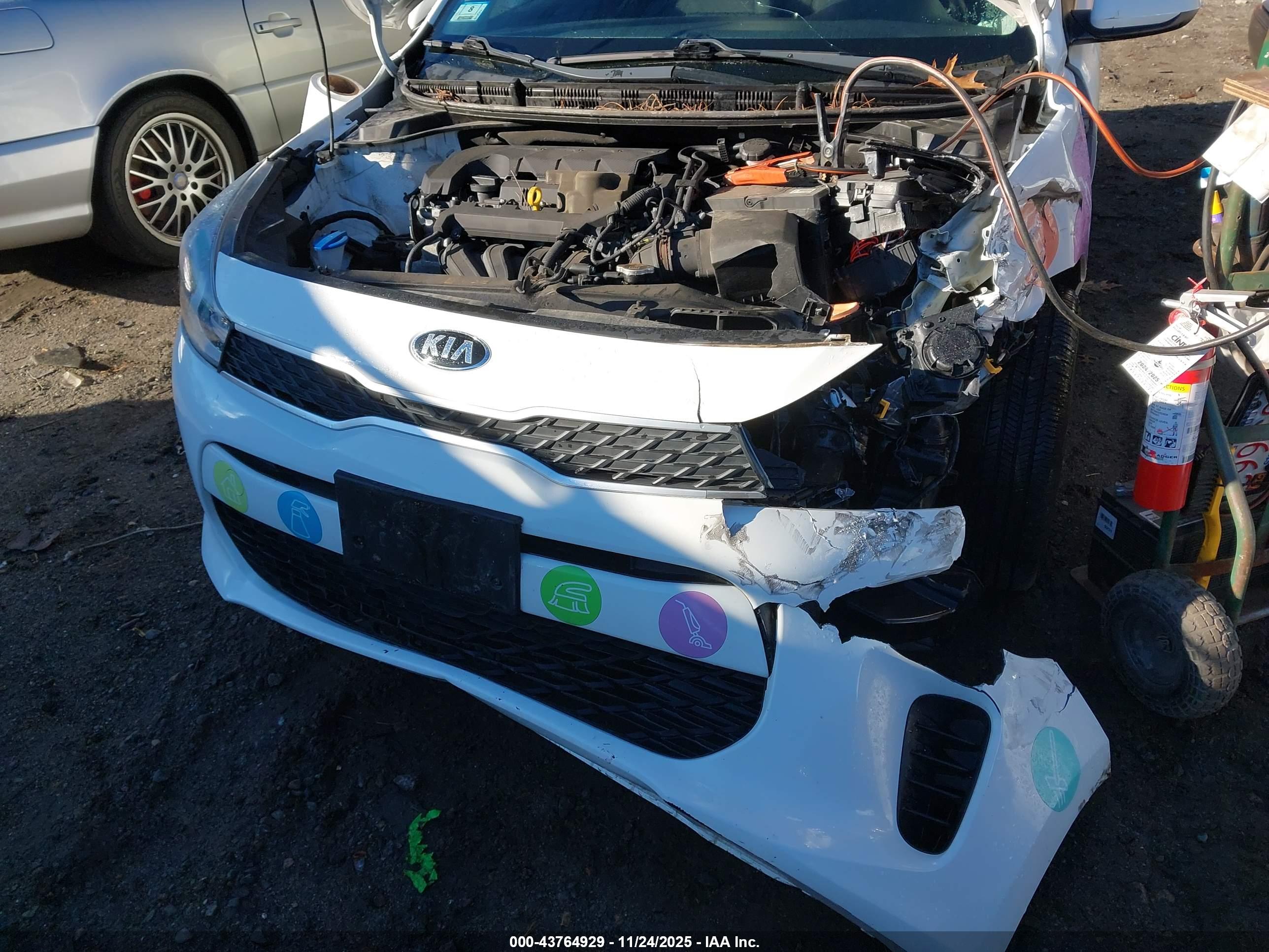 KIA RIO image 6