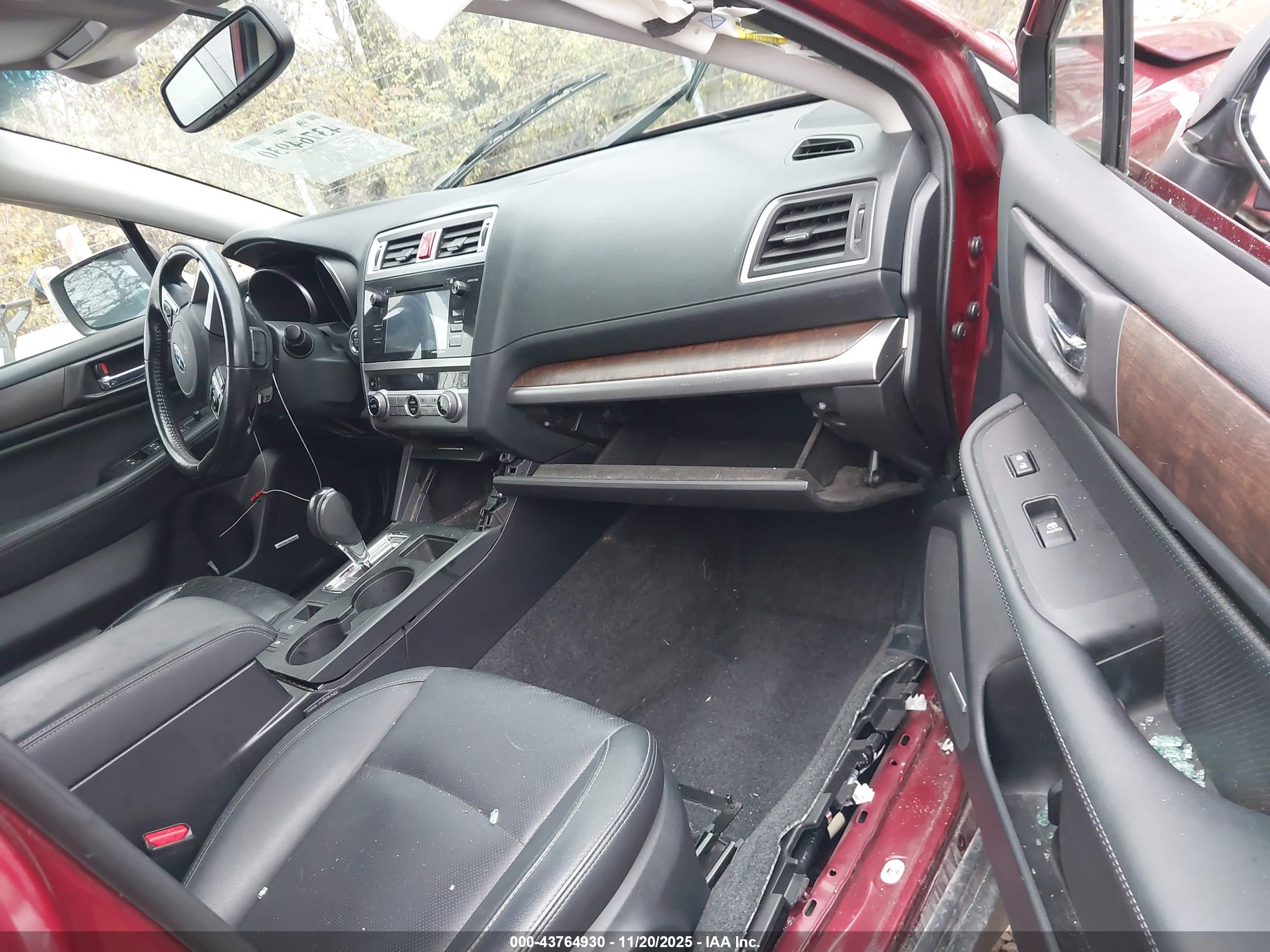 SUBARU OUTBACK image 5
